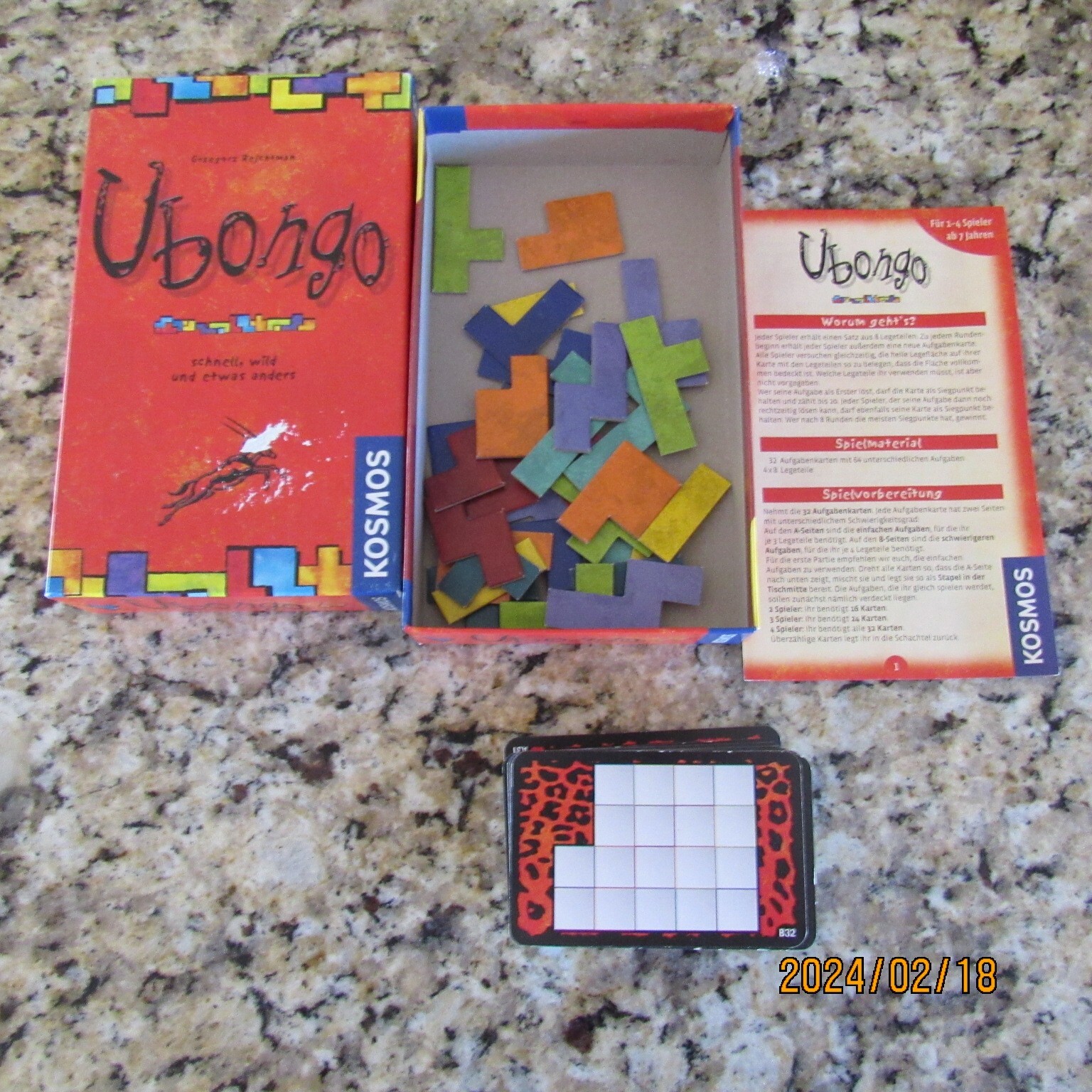 Lot 2 German Edition-Games-Ubongo-Kosmos-2015-Halli Galli Junior-Amigo-2010