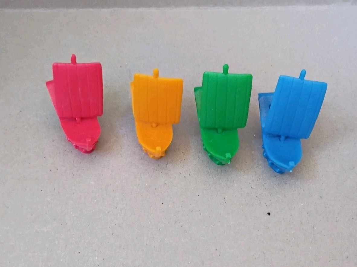 Machi Koro Legacy Replacement Ship Game Figures 4 Pc Set Red Blue Green Orange