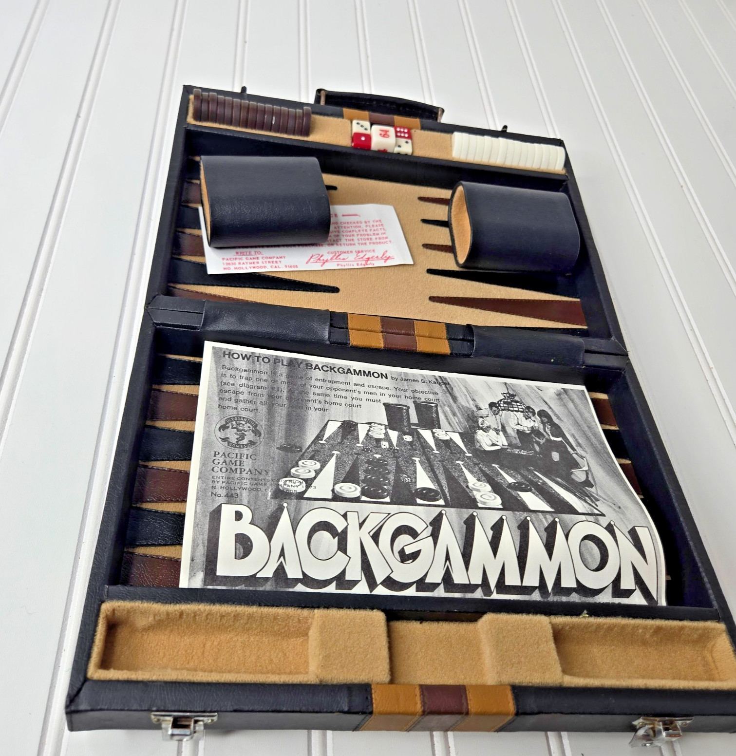 Vintage 1973 Pacific Game Company Travel Backgammon Set w/Directions 15″ x 10.5″