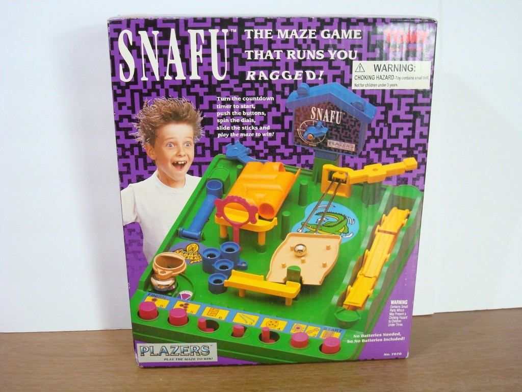 VTG 1991 Snafu Tomy Screwball Scramble Run Yourself Ragged Marble Maze 2 Marbles