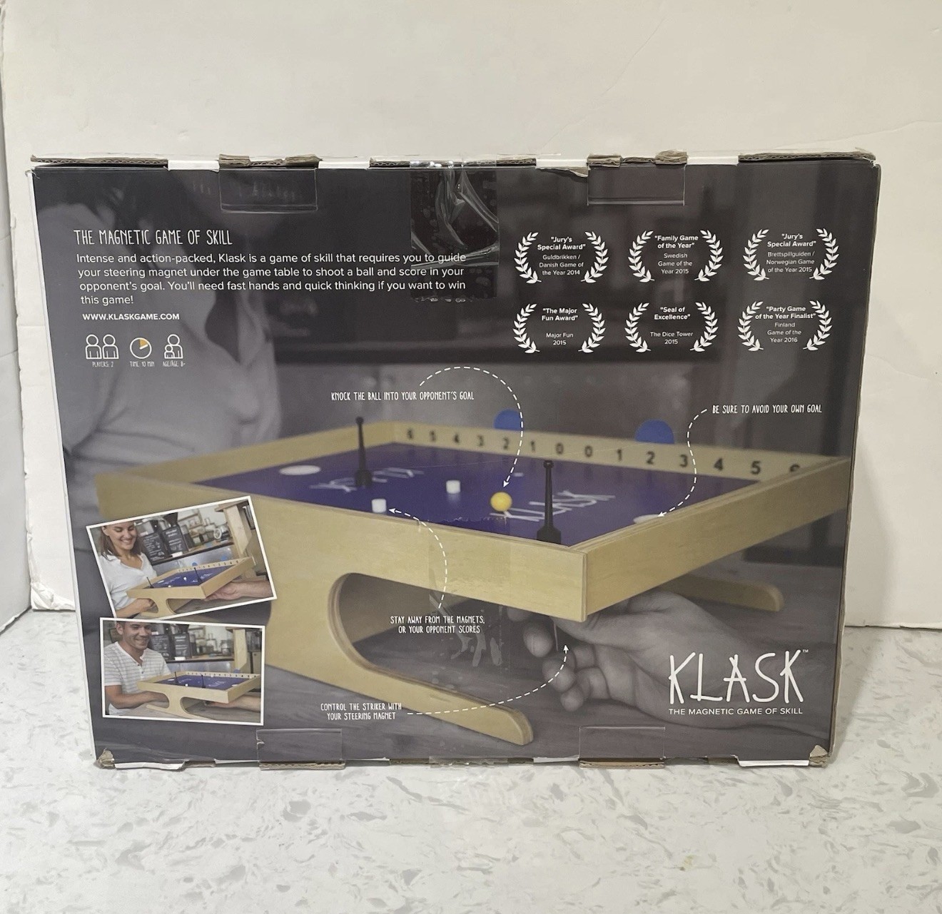 Klask: The Magnetic Game of Skill Complete Buffalo Games Complete Fast shipping