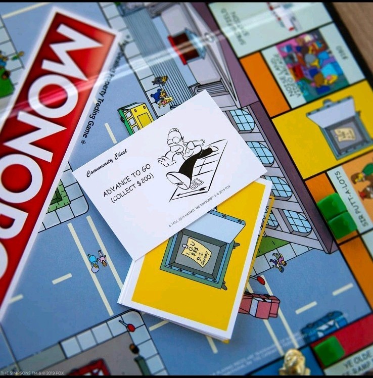 The Simpsons Monopoly Board Game 30th Anniversary Edition for 2 to 6 Players