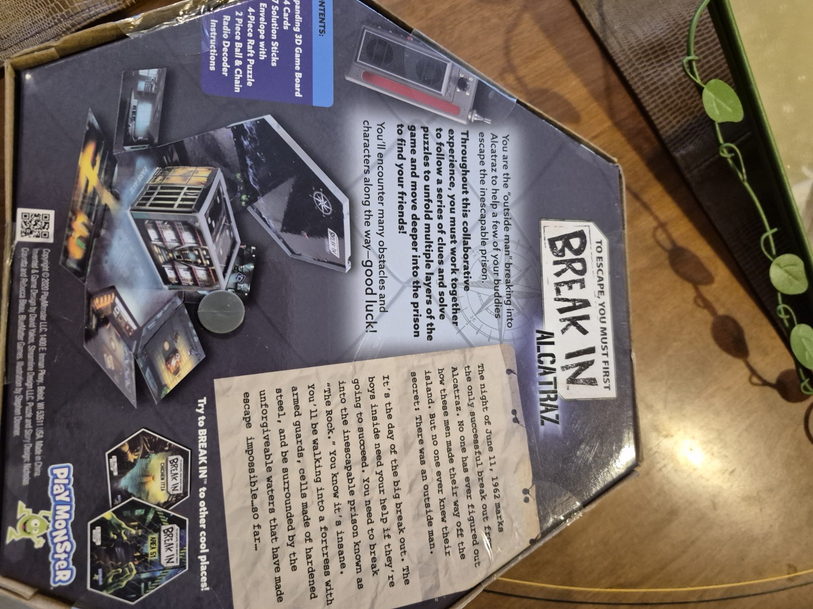 Break in Alcatraz age 10+ game brand new. made By Play Monster