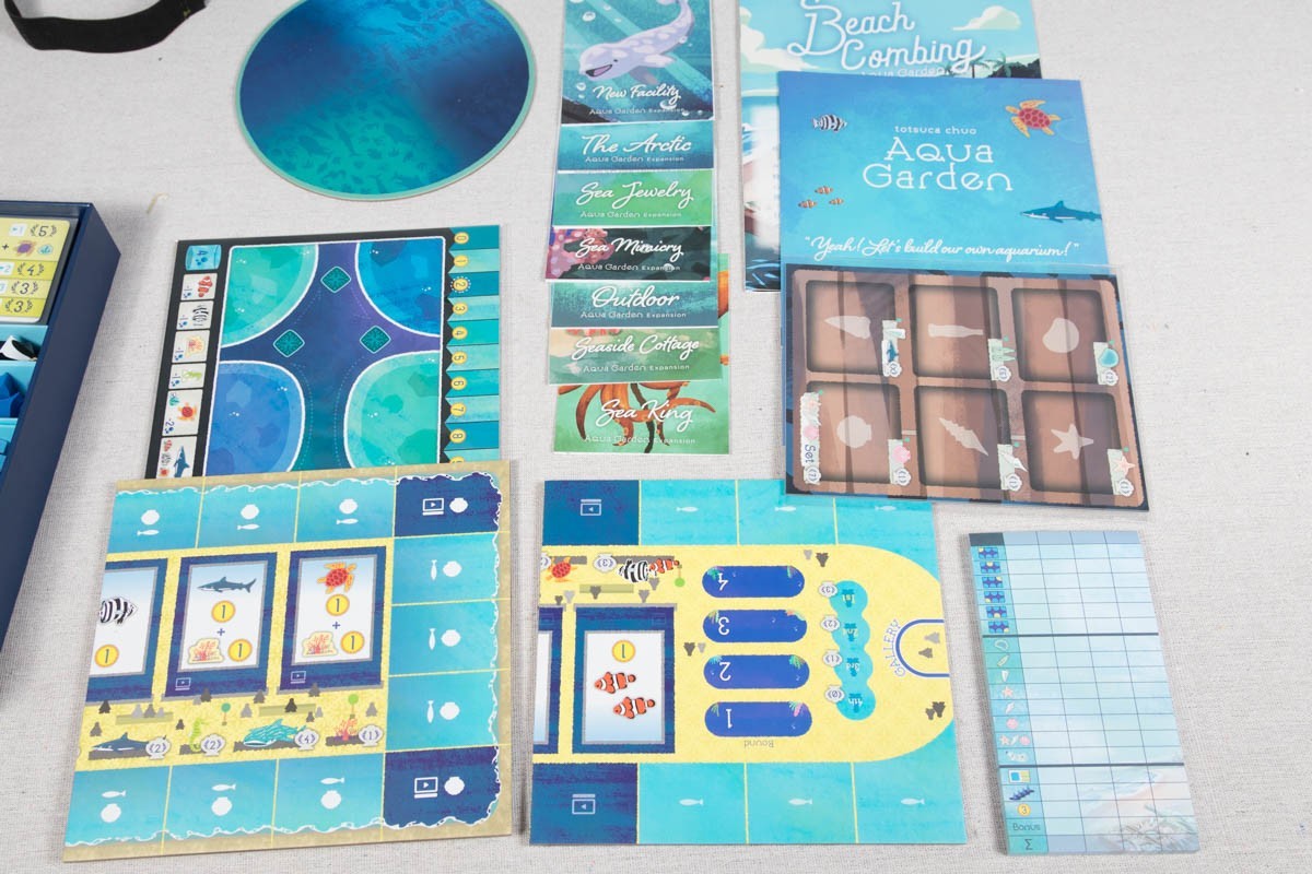 Aqua garden And All Expansions Plus Beach Combing with Inserts – Sleeved
