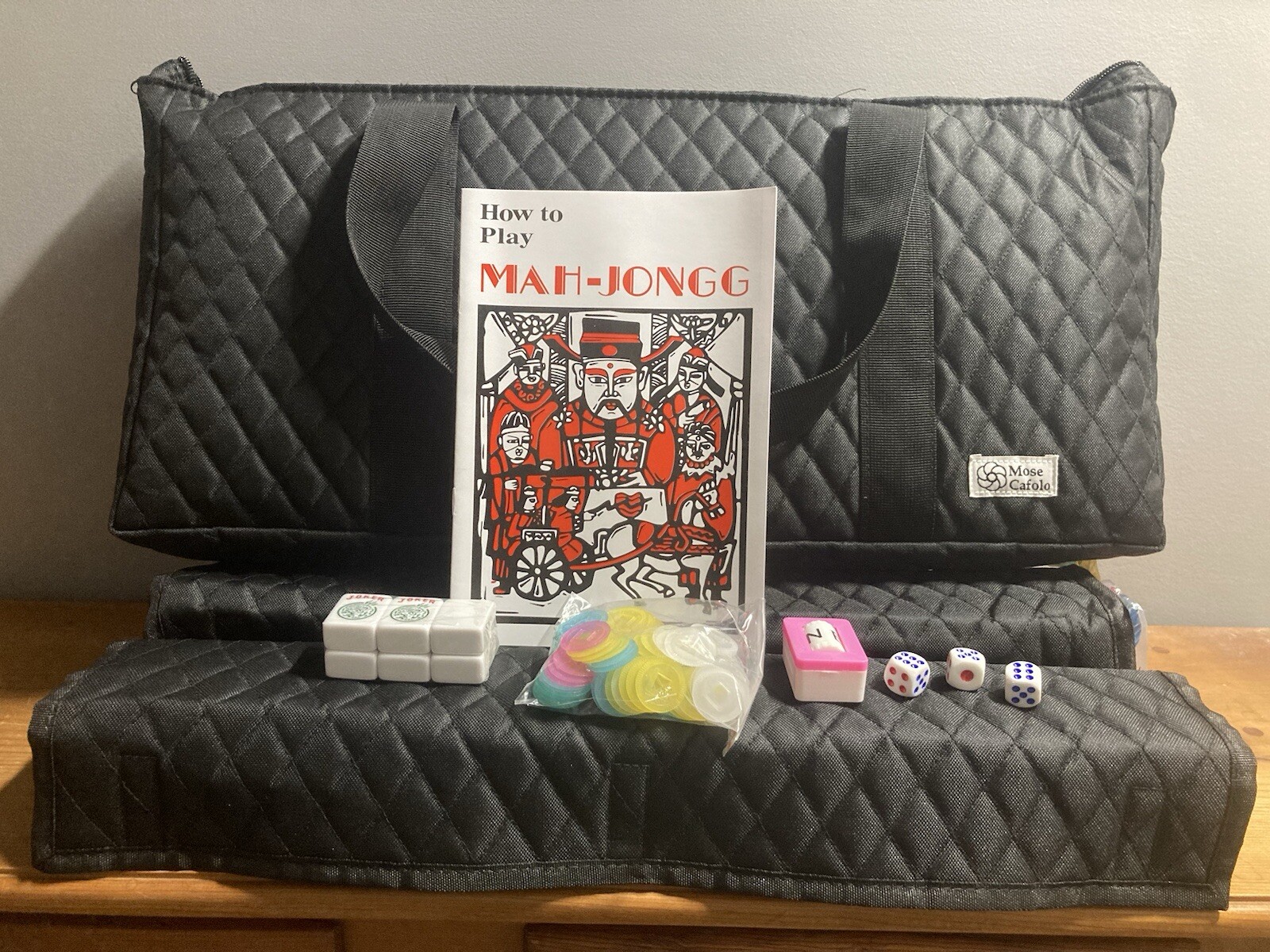 American Mahjong 166 Tiles Red Quilted Bag 4 Color Pushers/Racks Mahjong Set