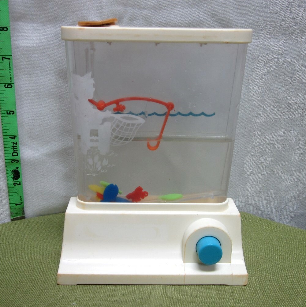 WATER GAMES plastic container fishing 1976 travel Tomy air bubbles Faszination