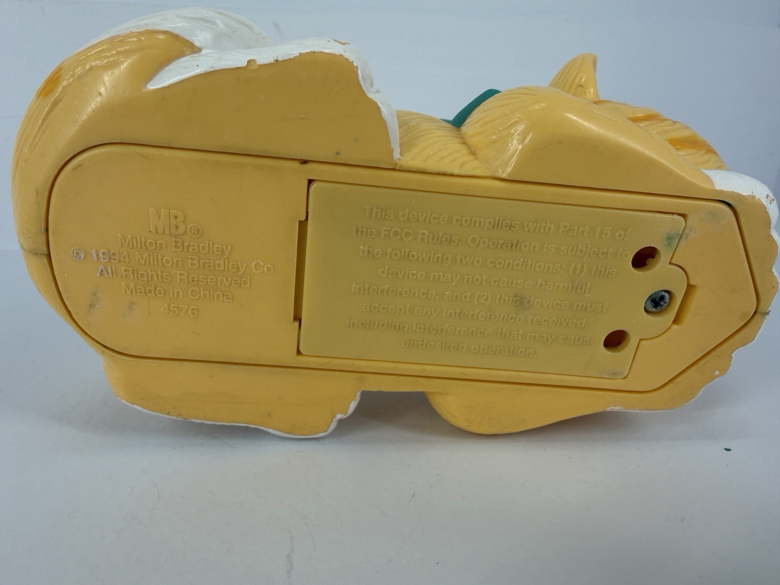 1994 Milton Bradley Hide N Squeak Cat Electronic Hide & Seek Game – Cat Only