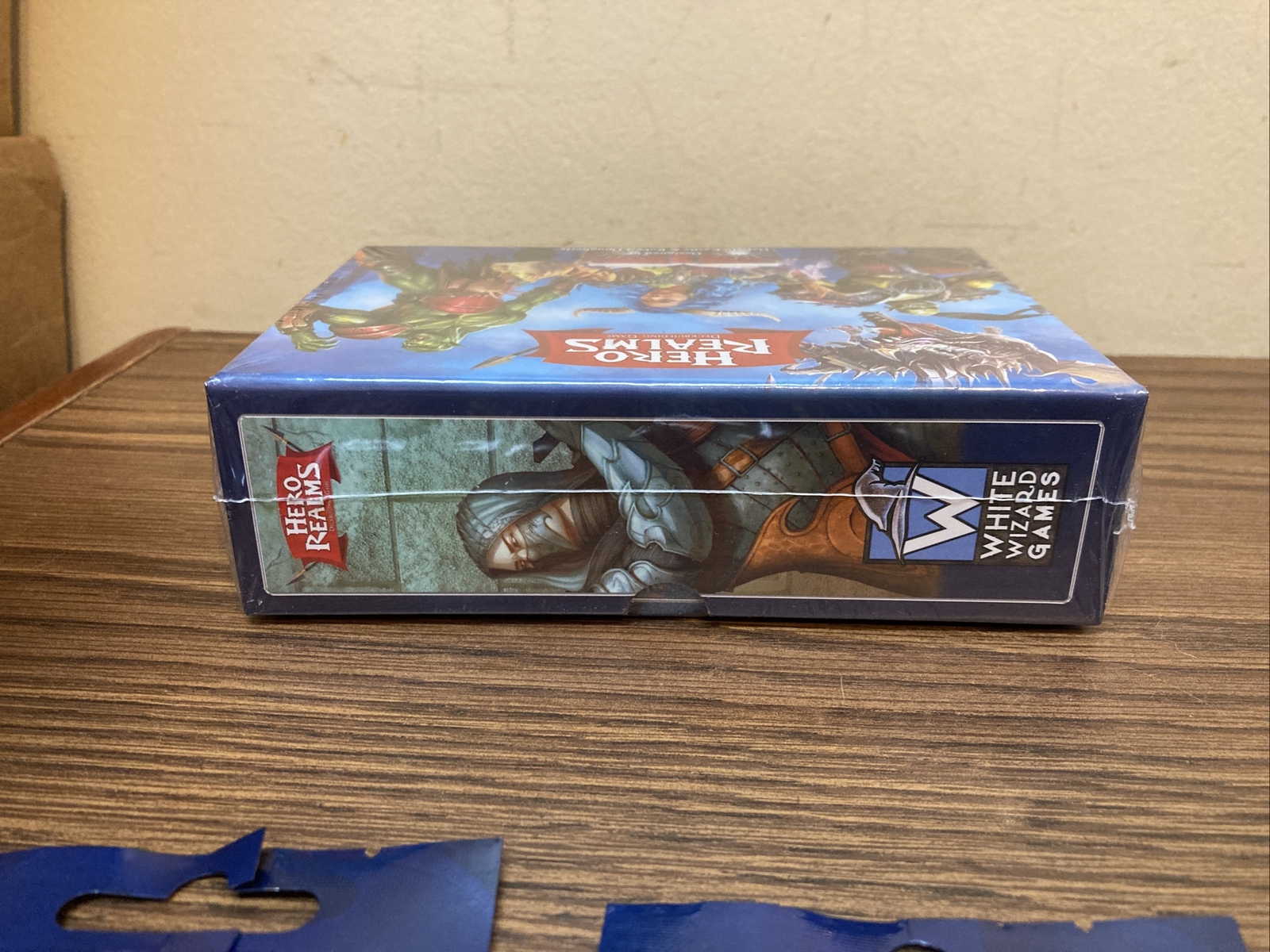 Hero Realms Deckbuilding 2-4 Player Board Game White Wizard Sealed And 7 Packs