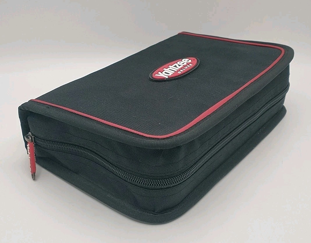 Yahtzee Deluxe Travel Edition 2003 Game Folio w/ Black Nylon Zip Case Road Trip