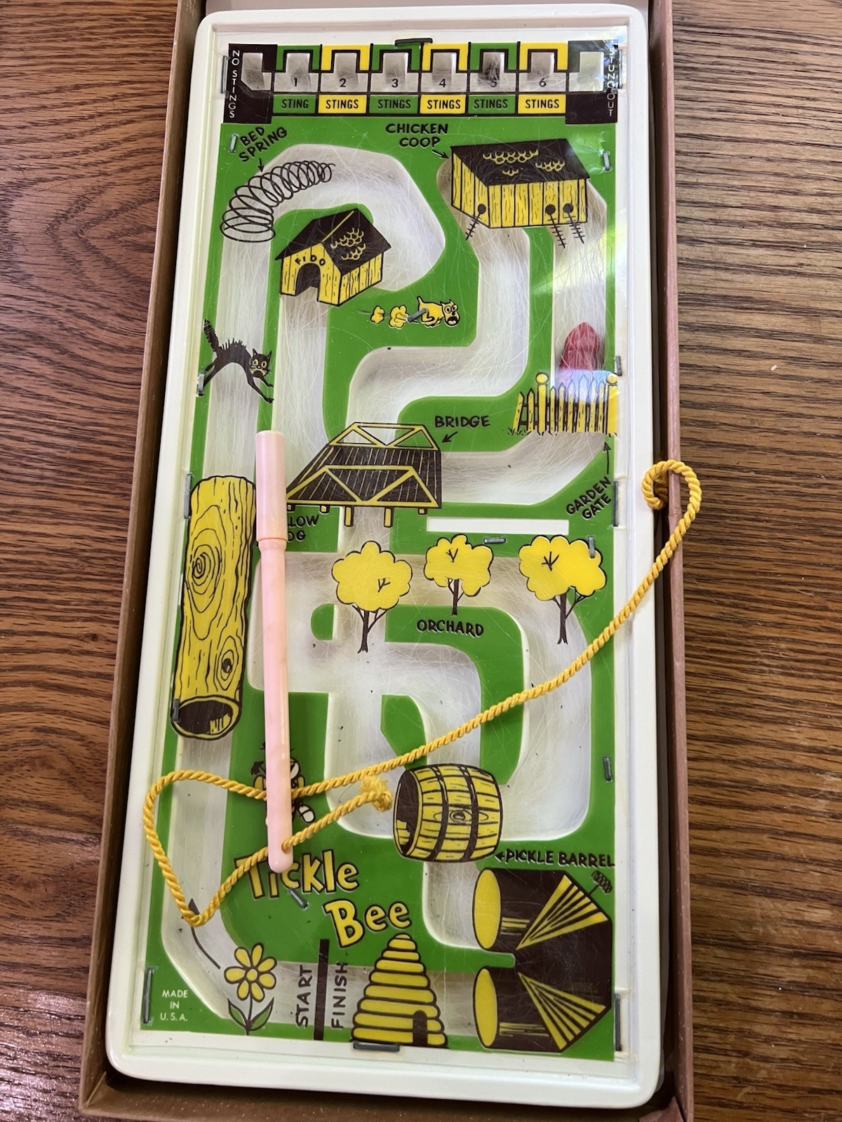 Vtg Tickle Bee Child’s Magnetic Game