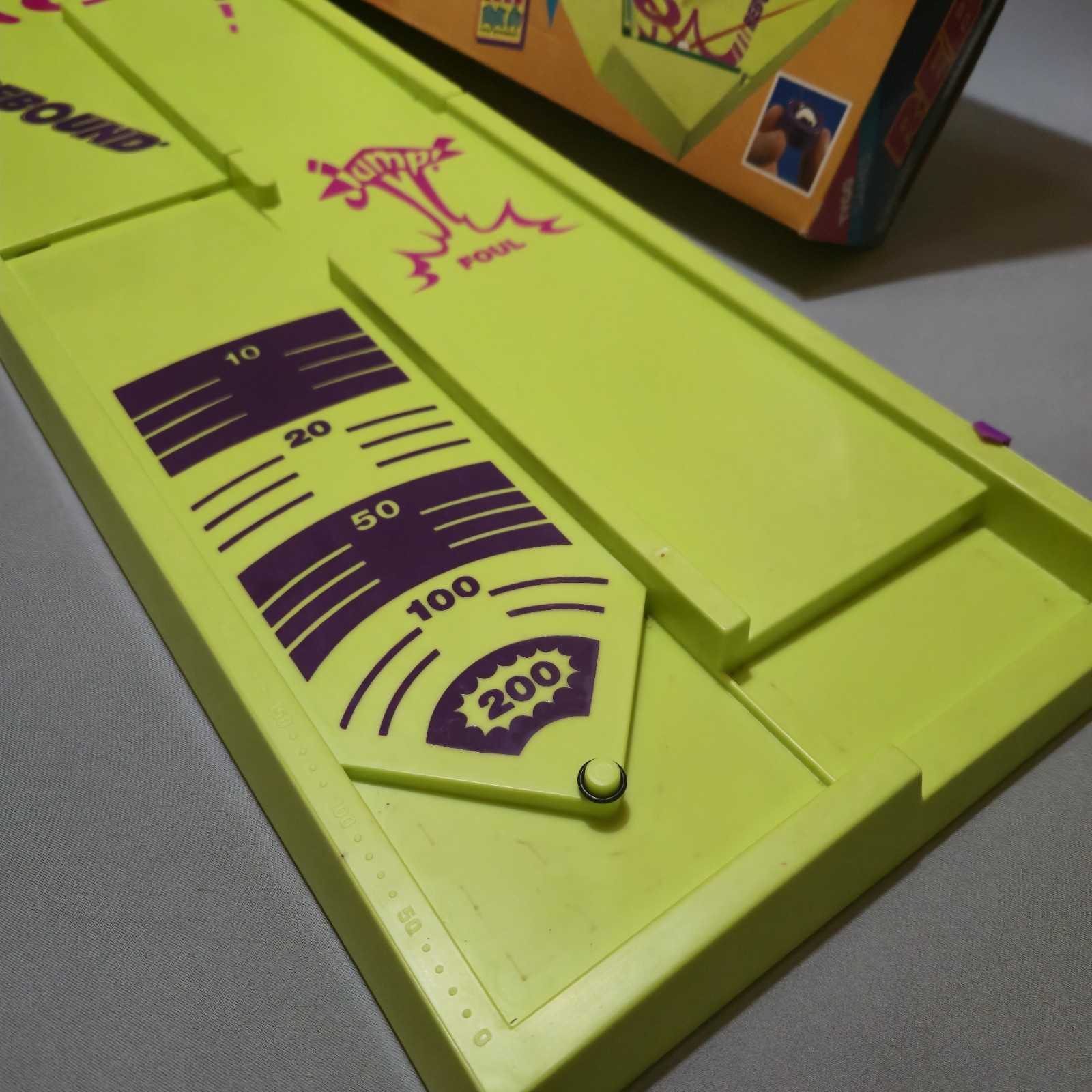 REBOUND GIGANTIC GAME OF SKILL, ANGLES AND ACTION! BOARD GAME 1994 TYCO