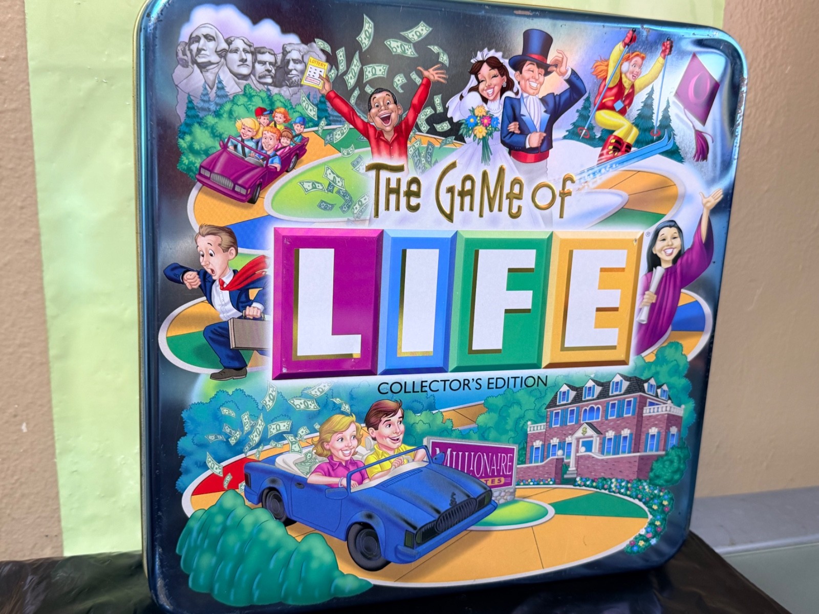 The Game of Life Collector’s Edition Tin COMPLETE Milton Bradley 2000