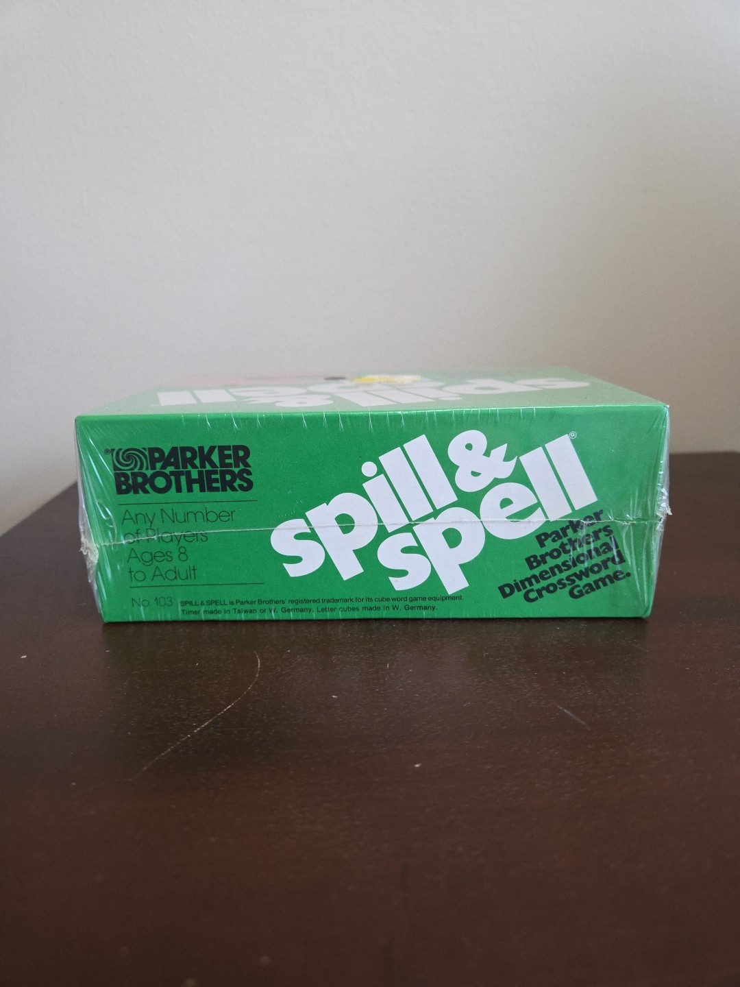 Vintage 70’s Brand New Sealed Parker Brothers Spill & Spell Crossword Game 1978
