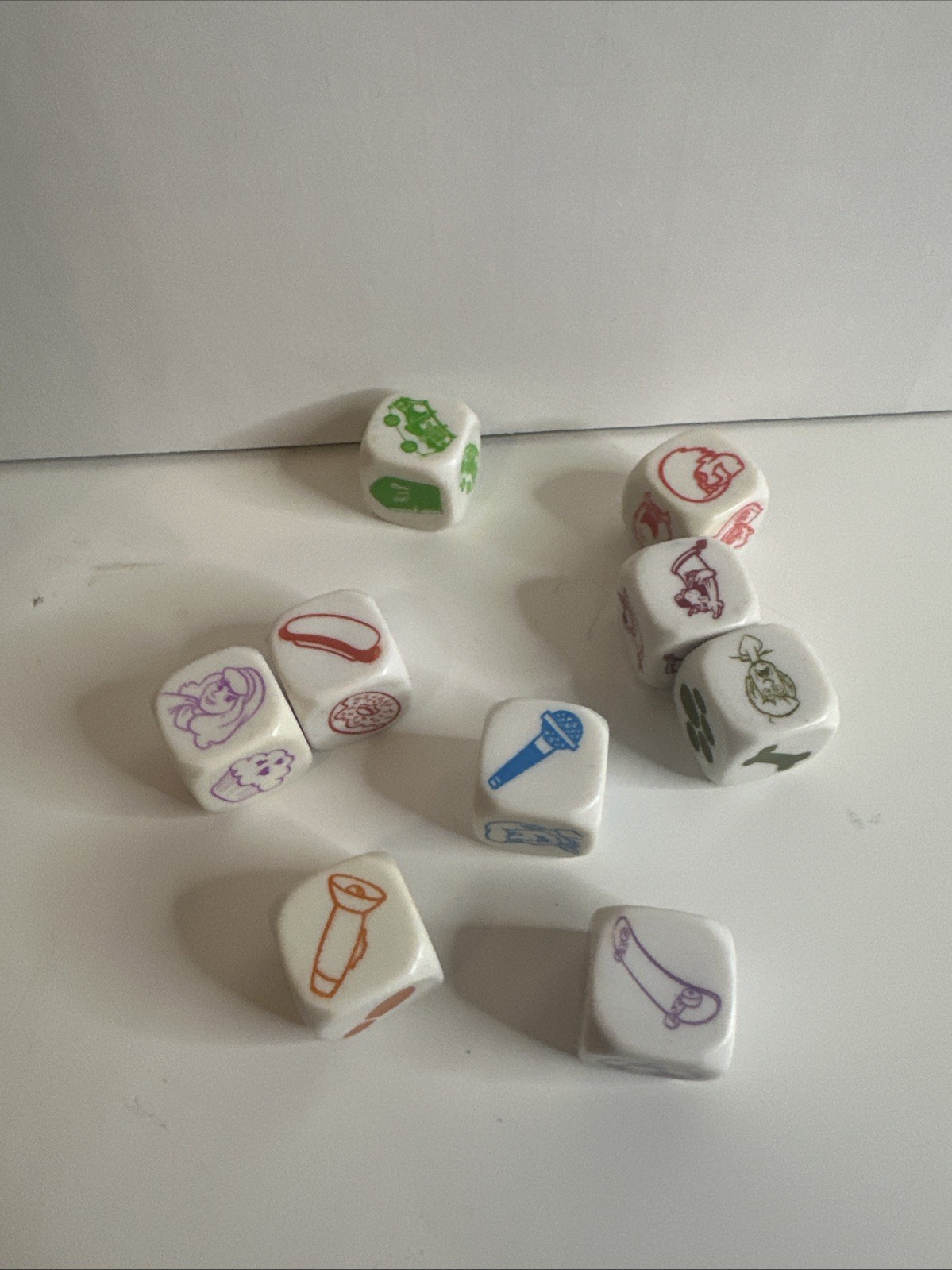 Pressman Scooby-Doo! Story Telling Dice 9 Dice 54 Images (2014)