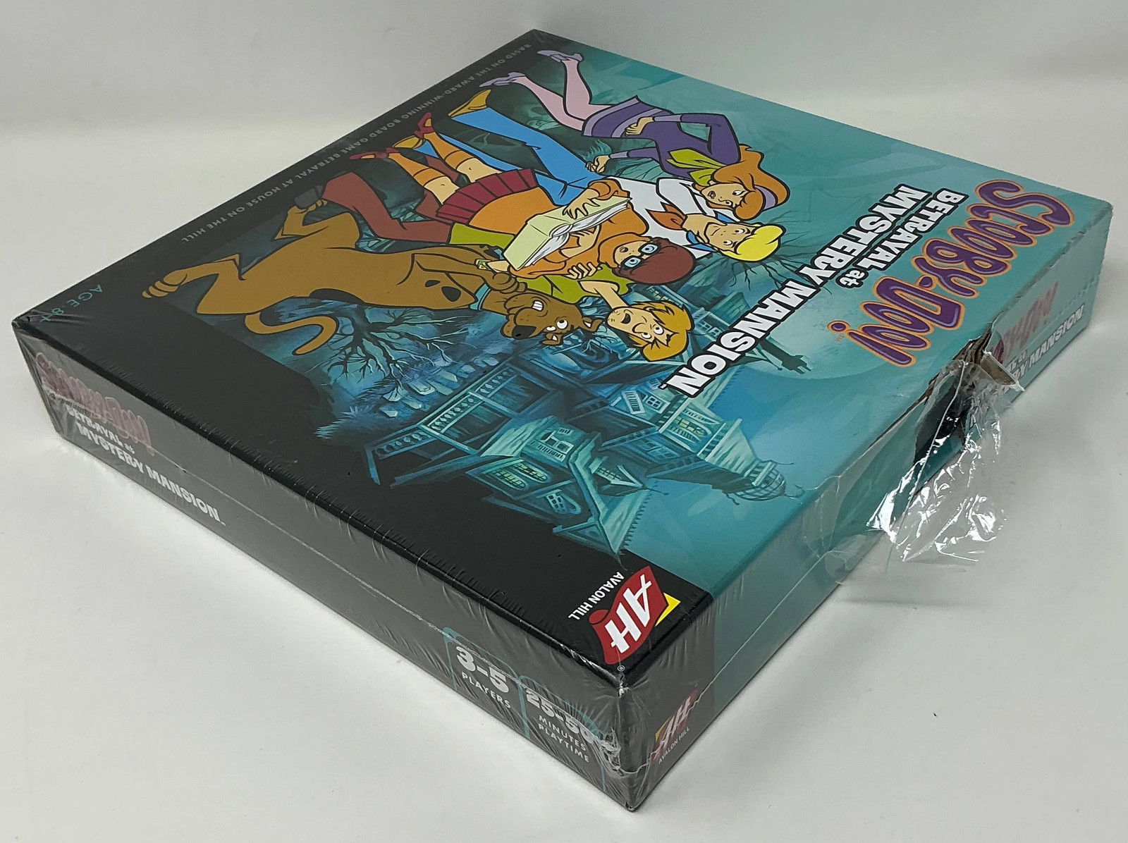 Scooby-Doo! in Betrayal at Mystery Mansion [USED – DAMAGED BOX]