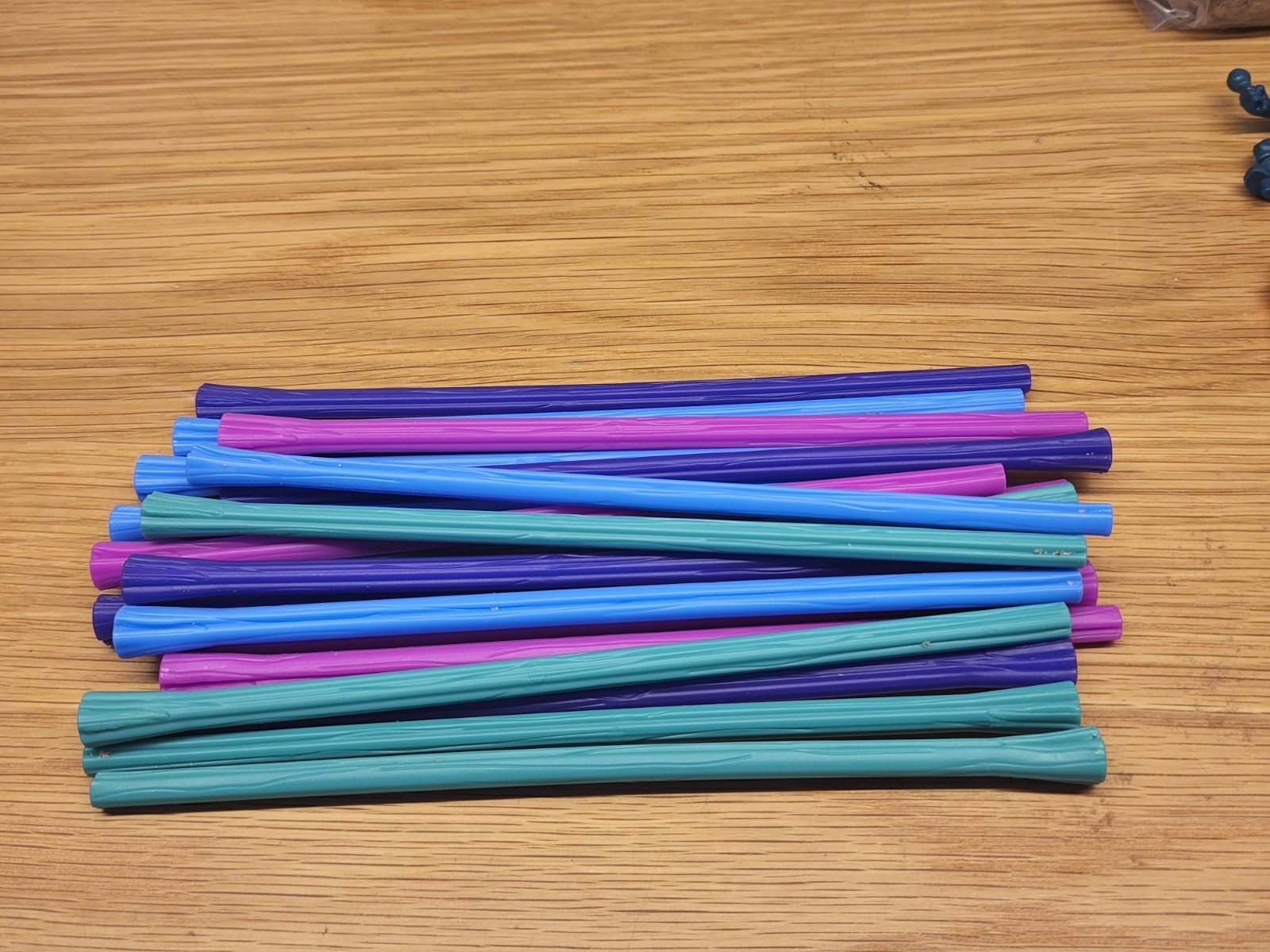 Spin Master Games Sink N’ Sand Midnight Jungle 20 replacement sticks EUC
