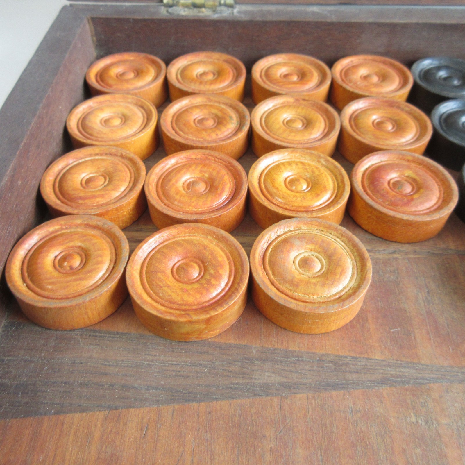 ANTIQUE WOODEN BACKGAMMON SET early wood bone dice?
