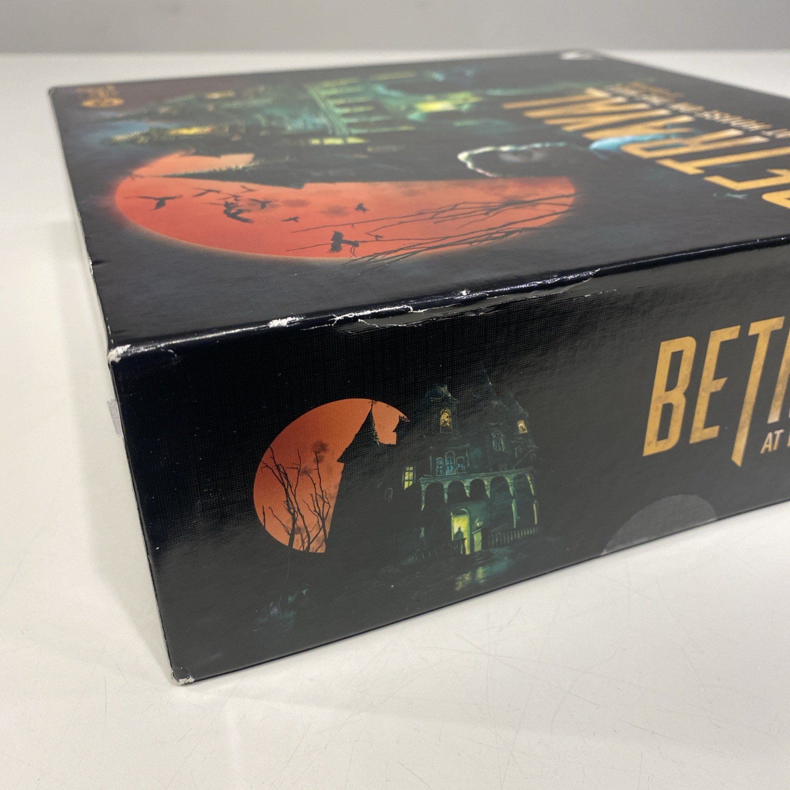 Betrayal at House on the Hill: 3rd Edition (2022) by Avalon Hill – New / Sealed