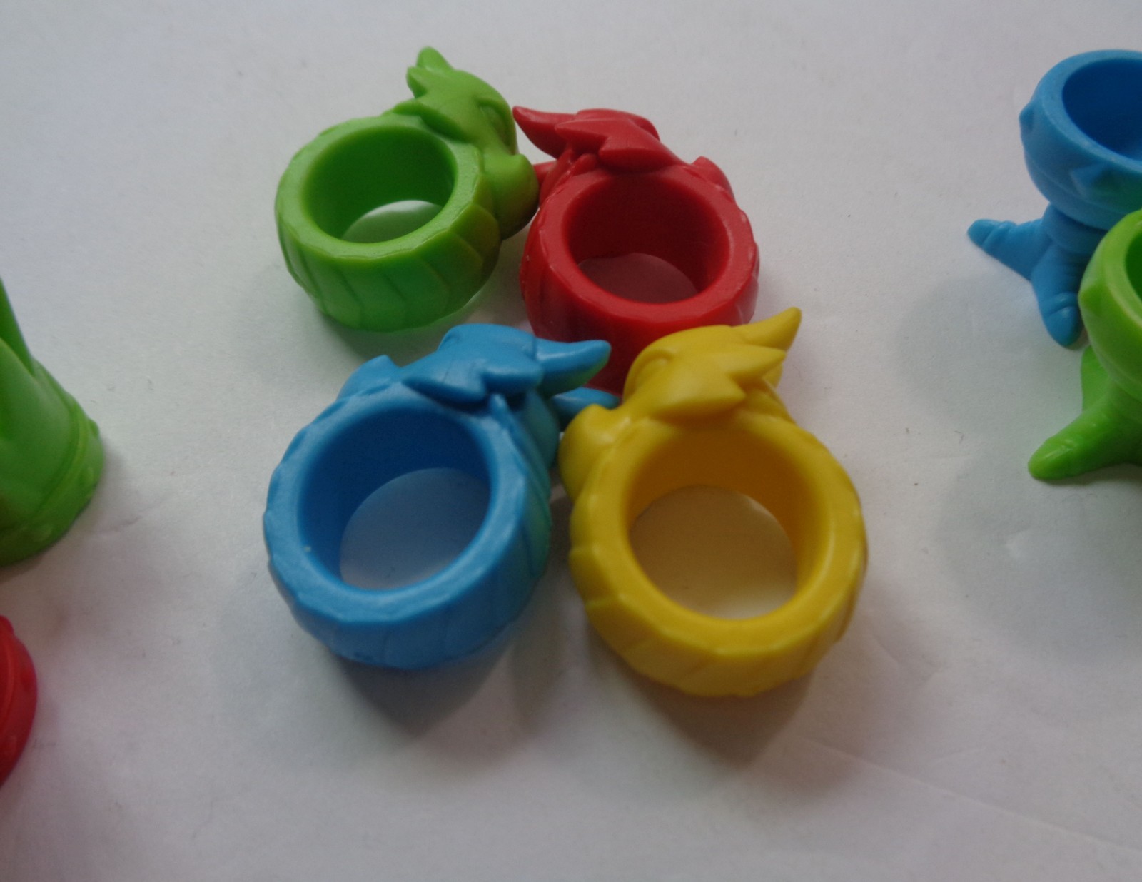 Dragon Snacks Game by Goliath (2-4 Players, Ages 4+) *Complete & Working*