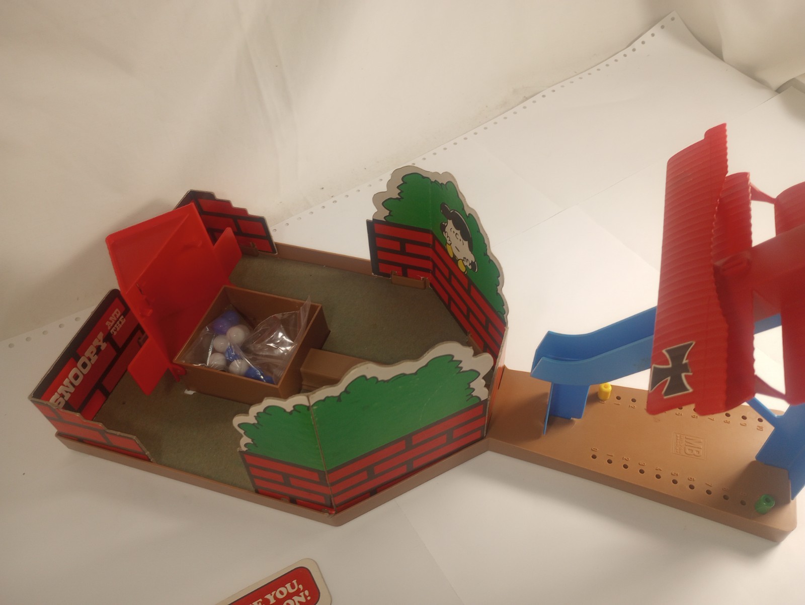 Vintage 1970 Snoopy And The Red Baron Skill and Action Game Milton Bradley