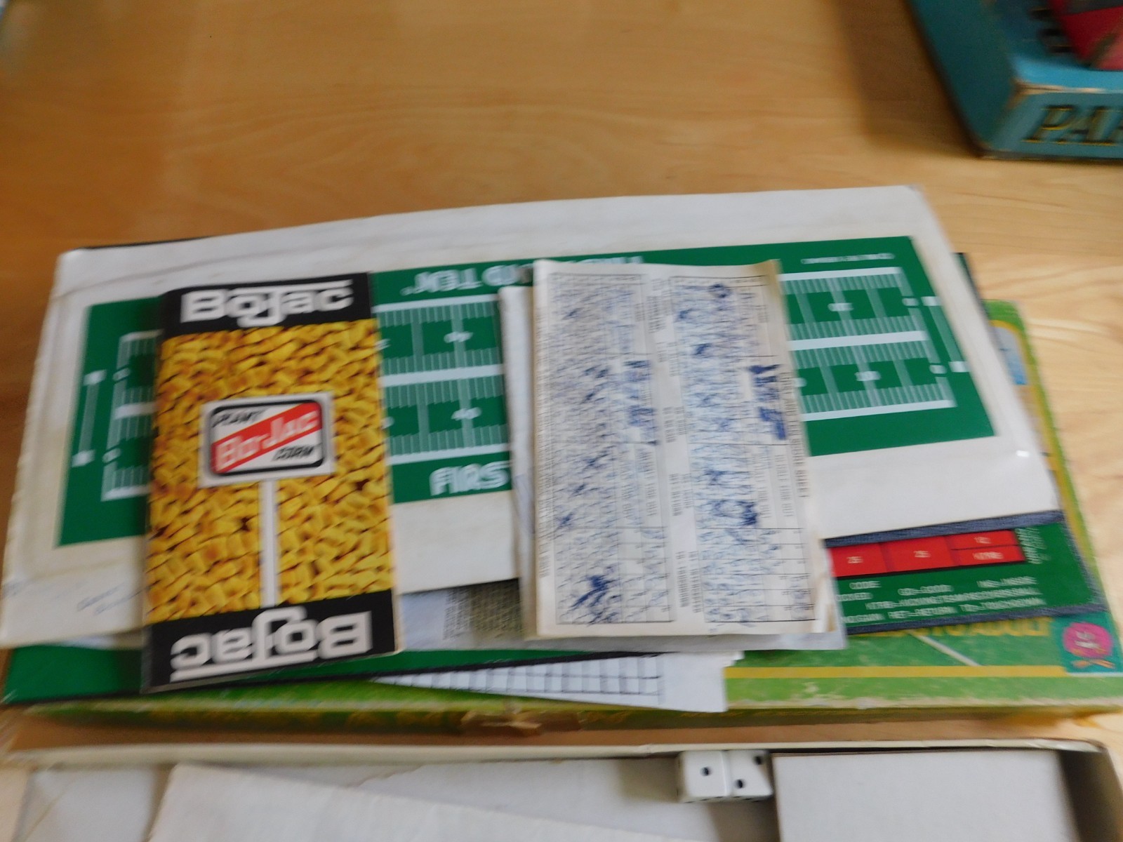 Vintage 80s First and Ten Football Card And Dice Game – Complete