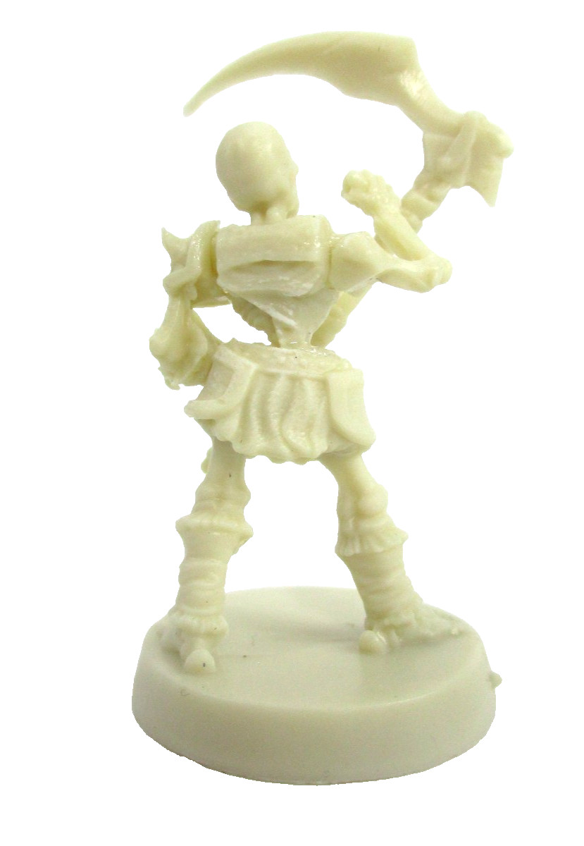 HeroQuest: 4x SKELETON Minis & Cards NEW!!