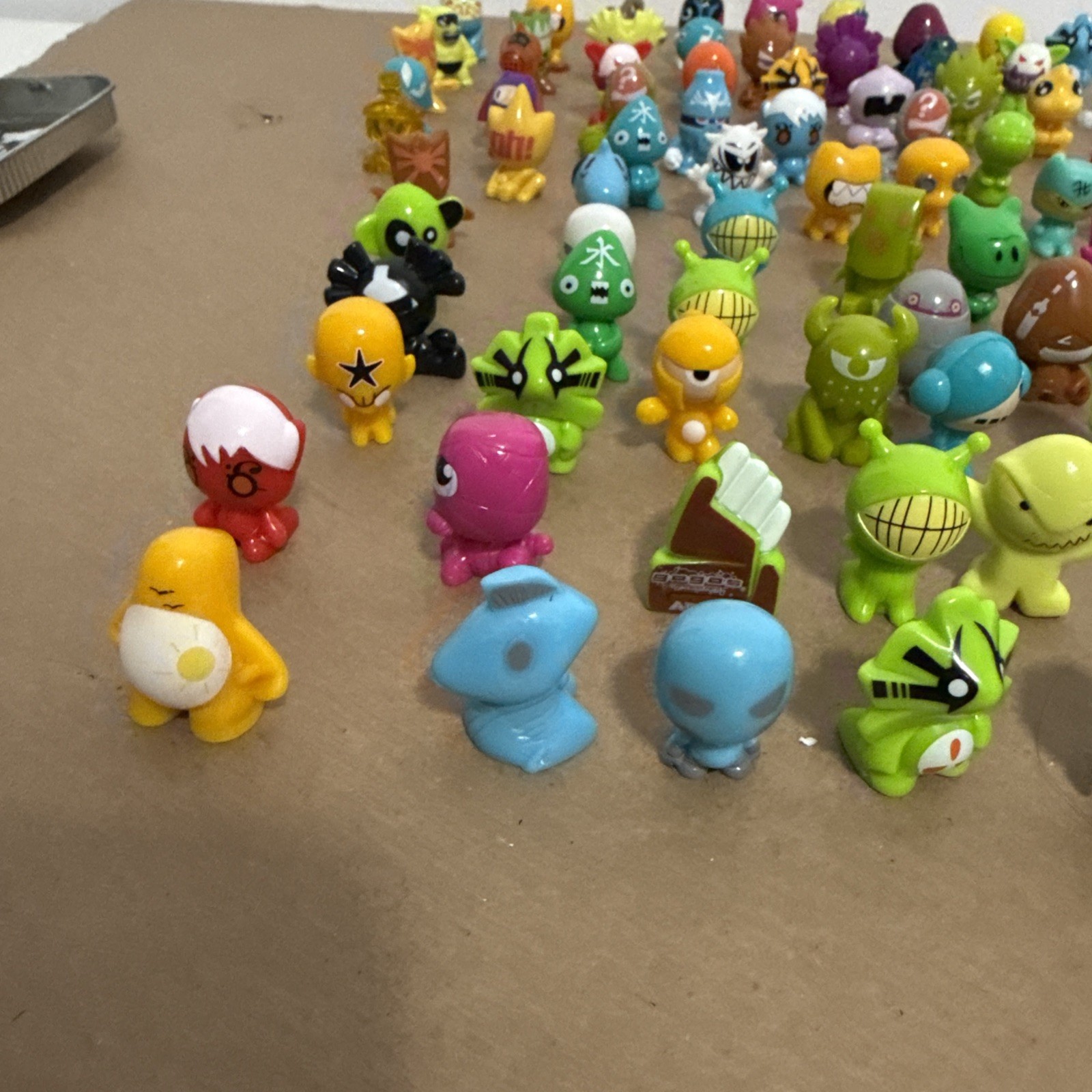 Gogo Crazy Bones Lot Of 150 Figures