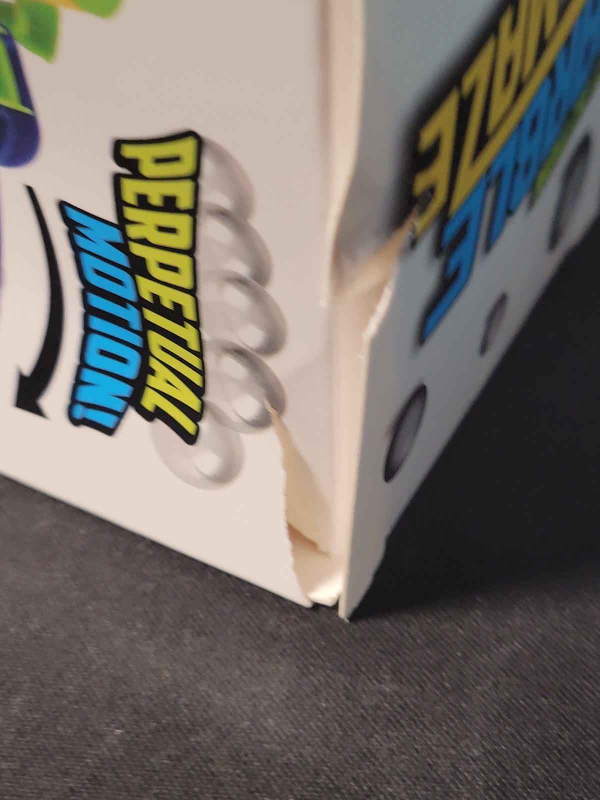 The Toy Network Fast Action Marble Maze • Perpetual Motion *Box Damage See Pics*