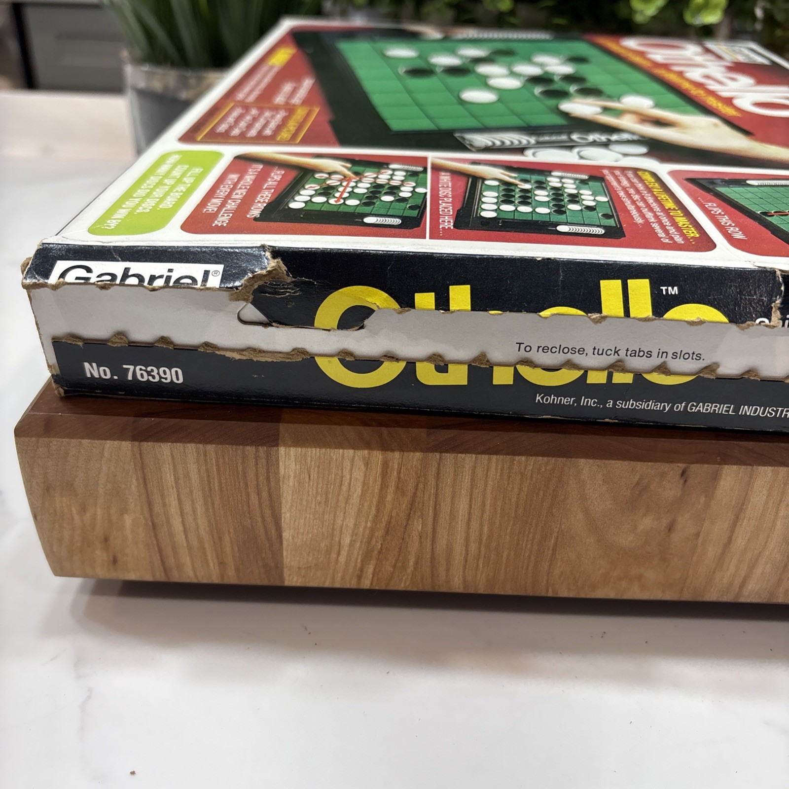 Vintage Gabriel Othello Board Game Complete w/64 Discs & Board 1977 Complete