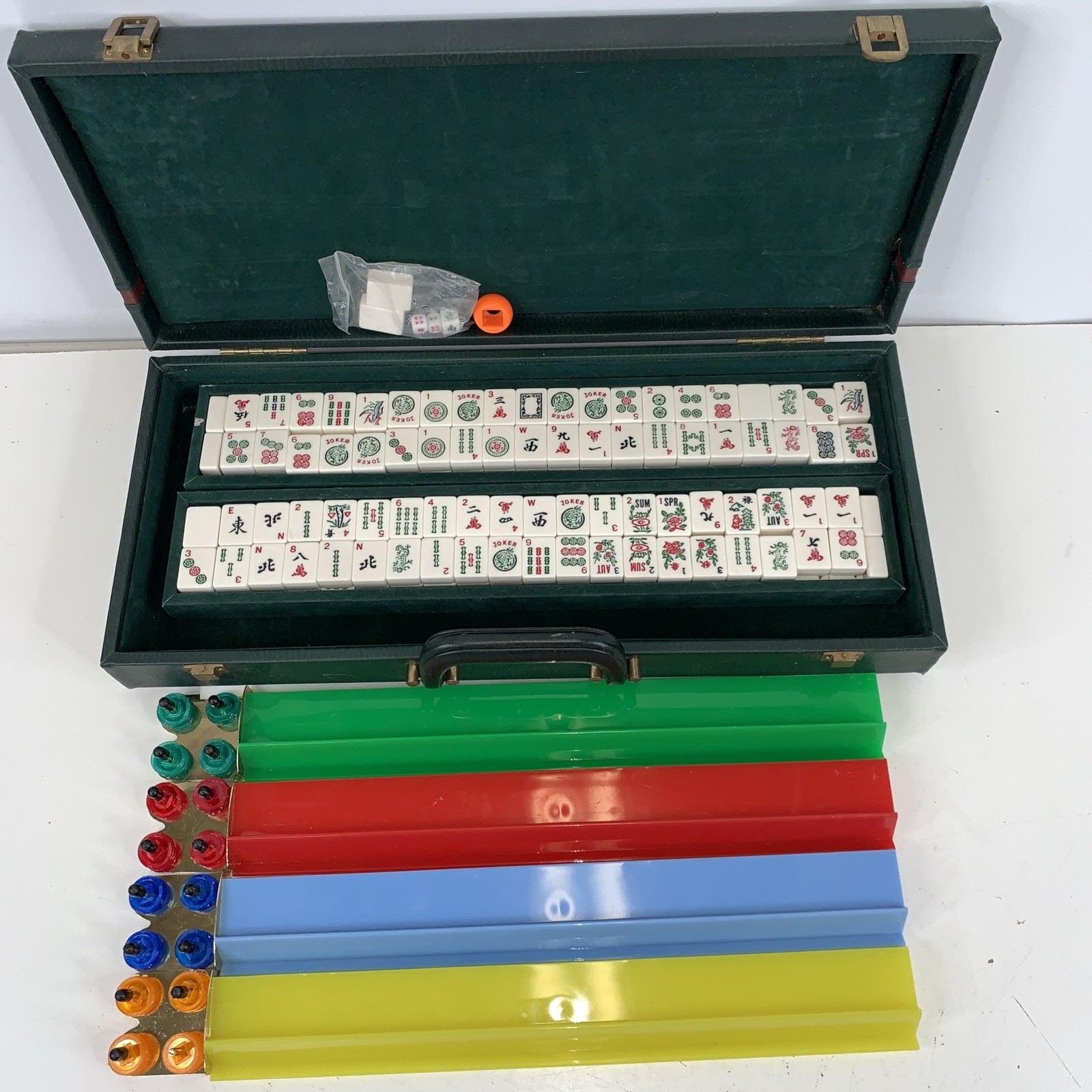 Vintage Mah Jongg Set W/Case, 4 Trays 166 White Tiles