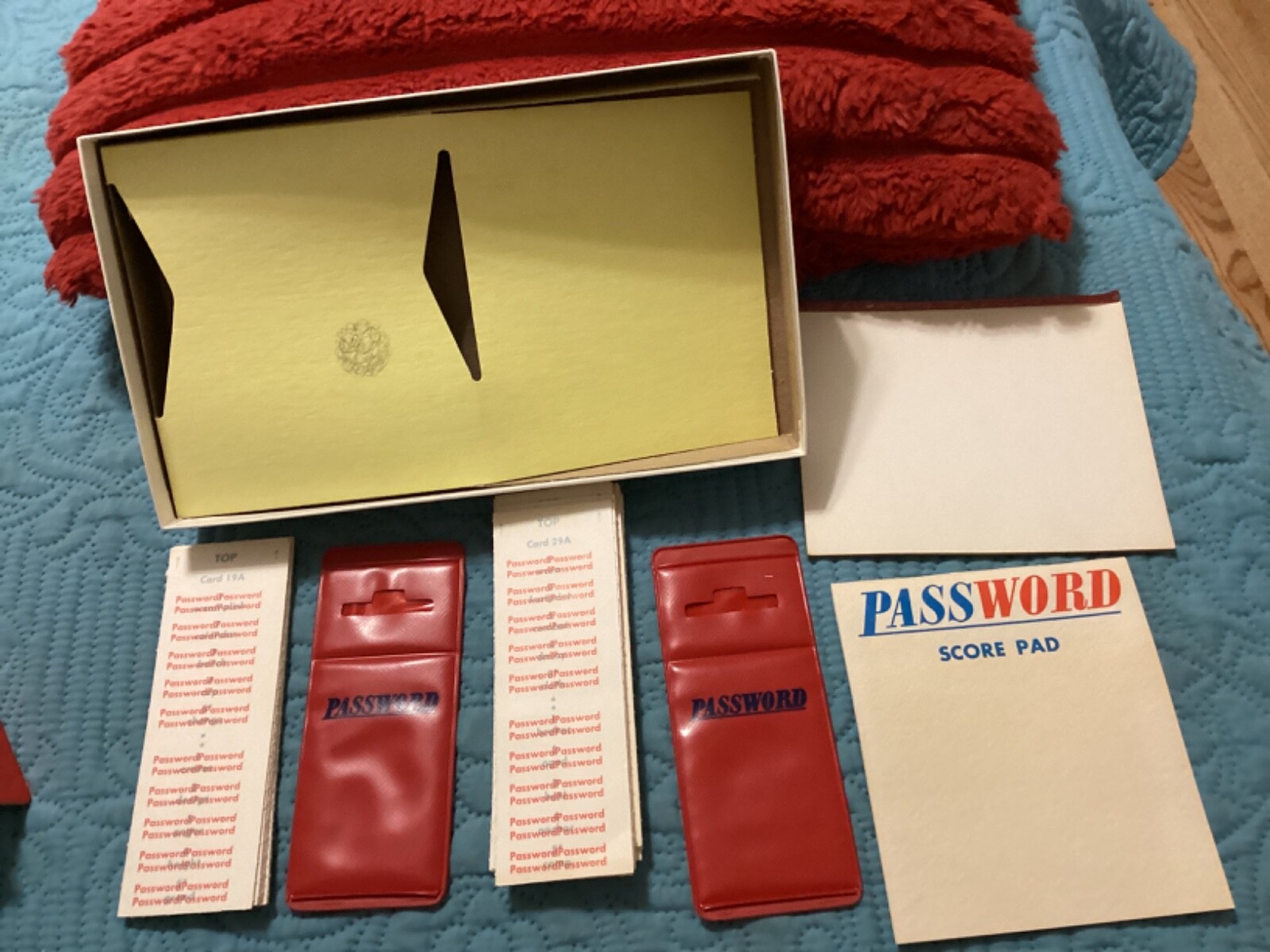 PASSWORD COMPLETE GAME, 19th EDITION, 1978, MILTON BRADLEY/ FREE POSTAGE!!!!