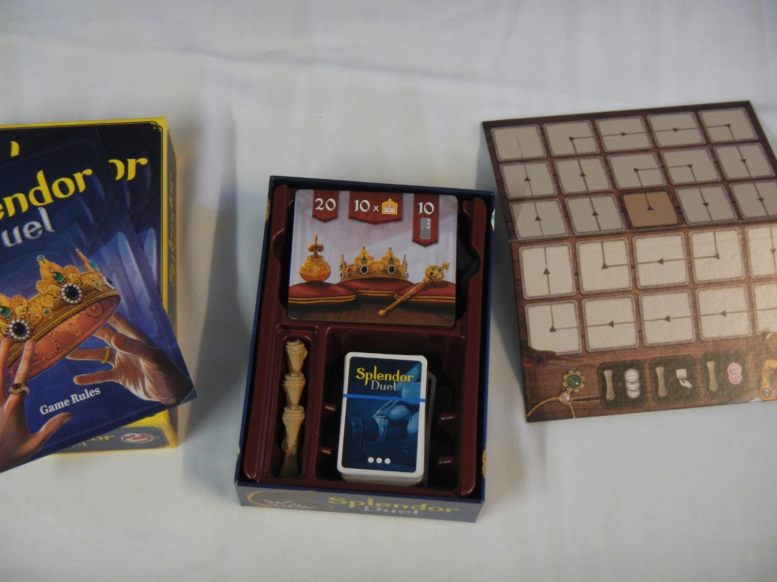 Splendor Duel board game Space Cowboys strategy drafting set collection 2 player