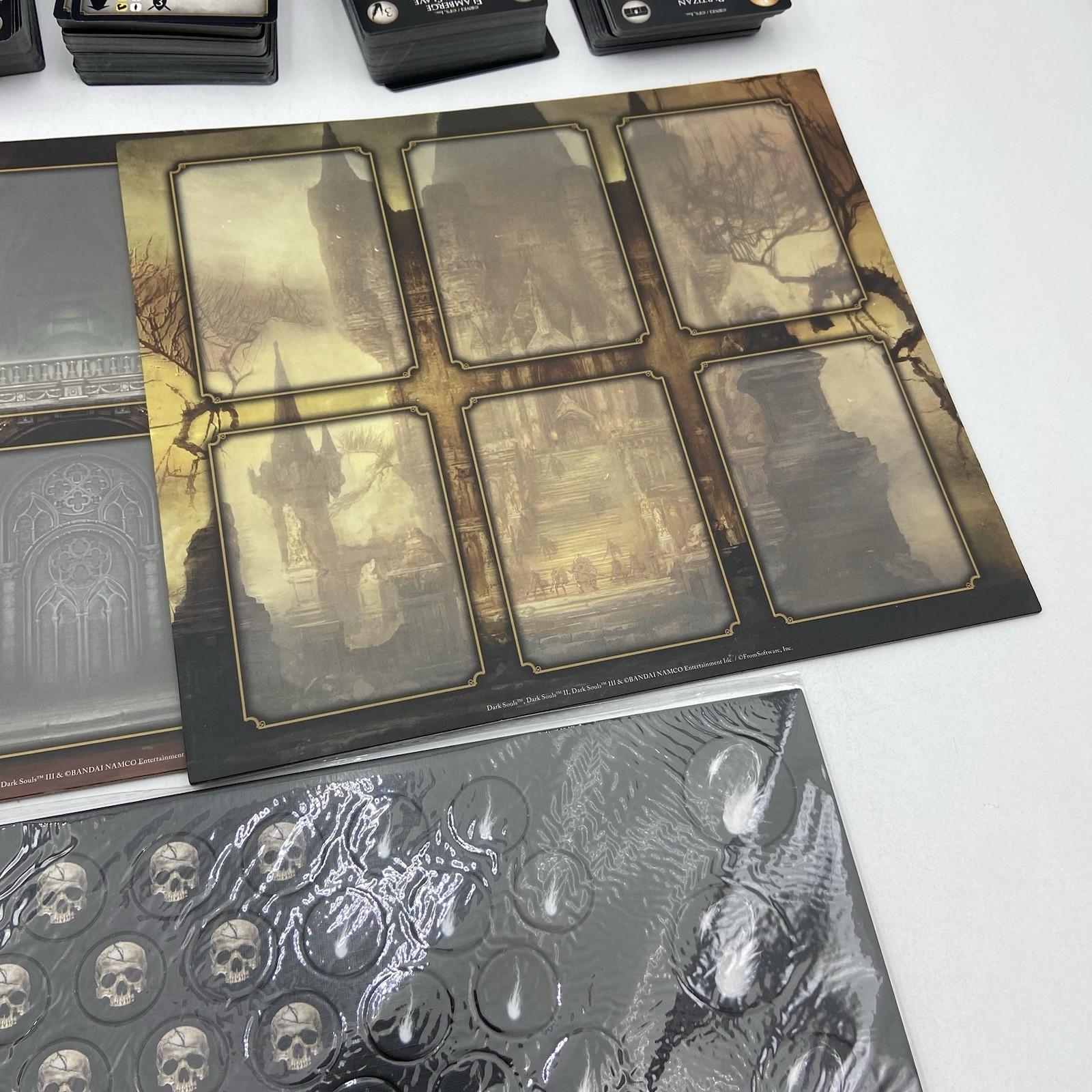 Steamforged Games – Dark Souls The Card Game Never Played, Items Sealed Inside