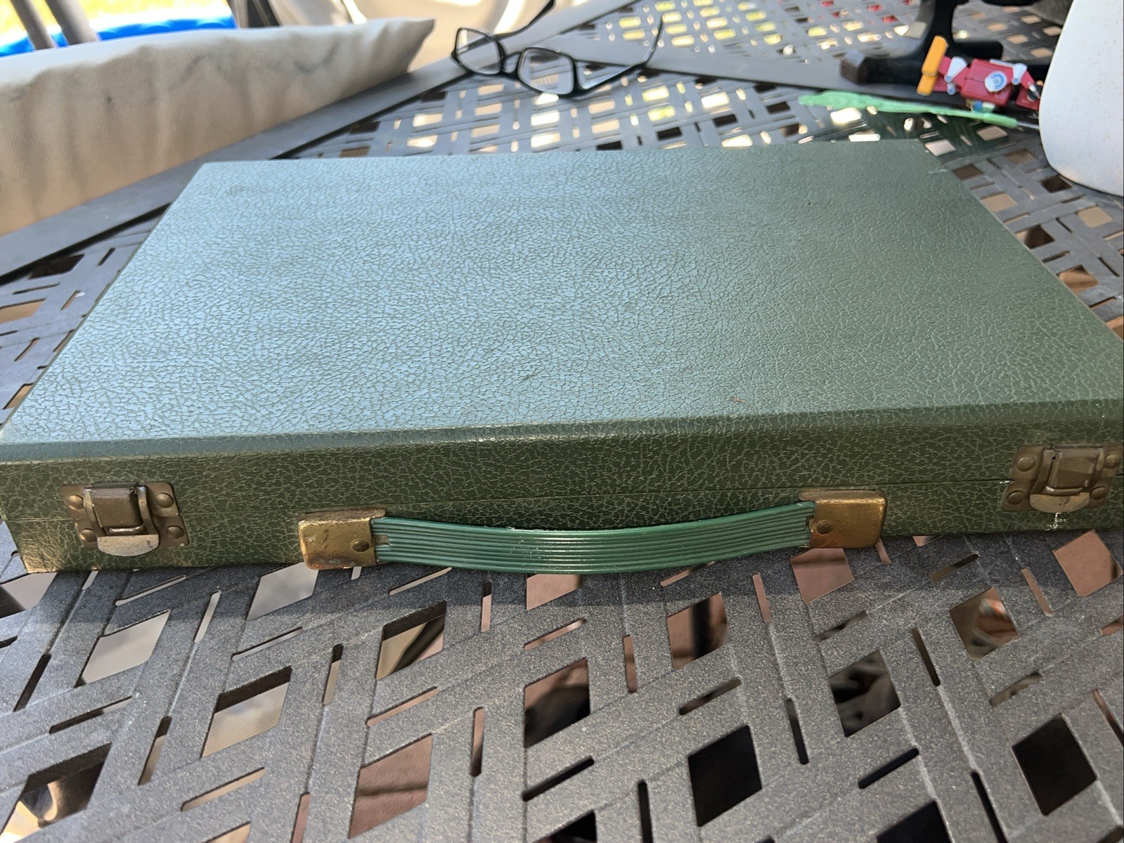 Vintage All-Mart Backgammon Set Bakelite/Catalin Green Swirl – Case Cork Board