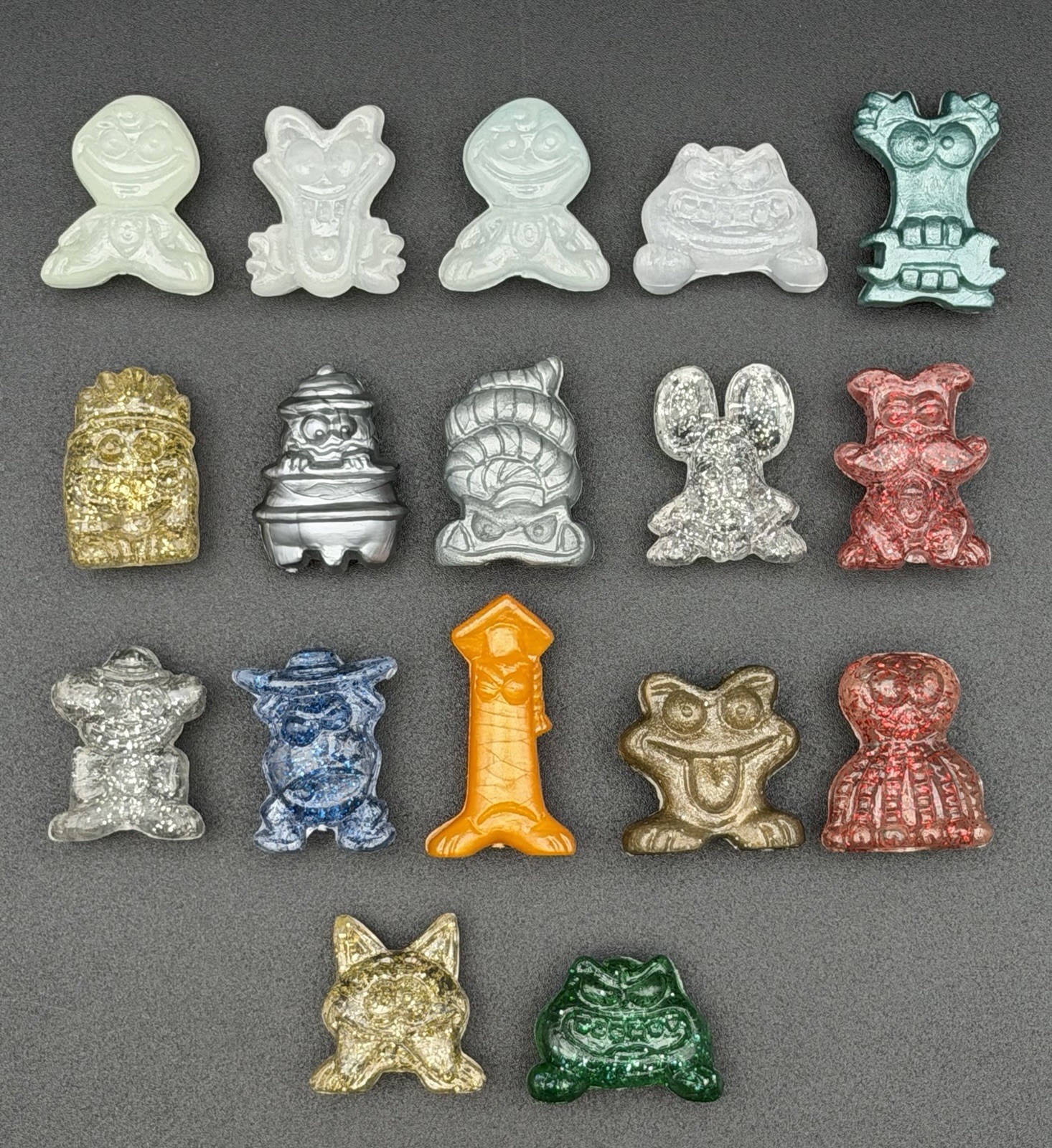 Lot of 17 Crazy Bones Classic Buddies Special Finish Figures Some Duplicates