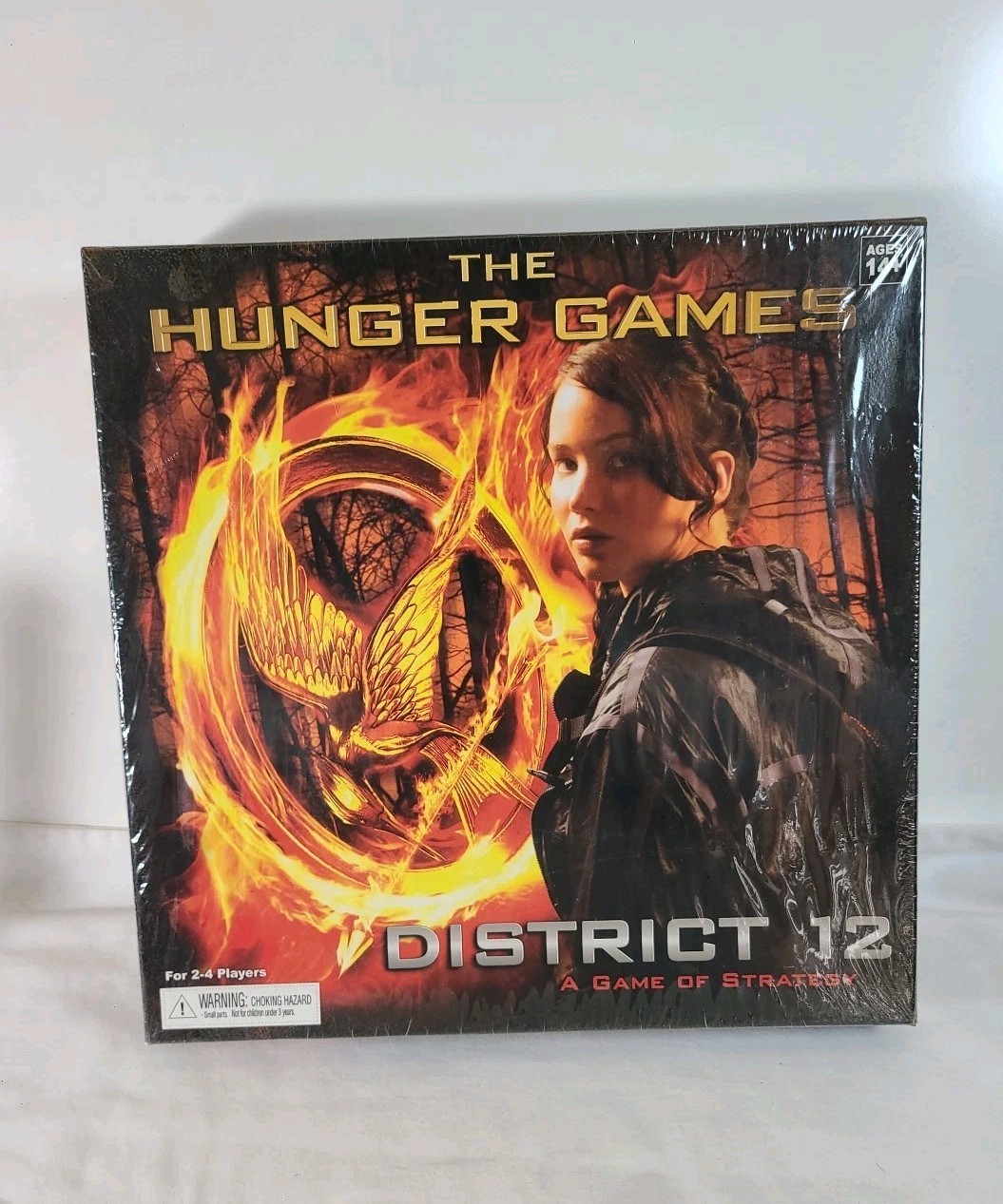 The Hunger Games District 12 Strategy Board Game Sealed 2012 Neca Wizkids