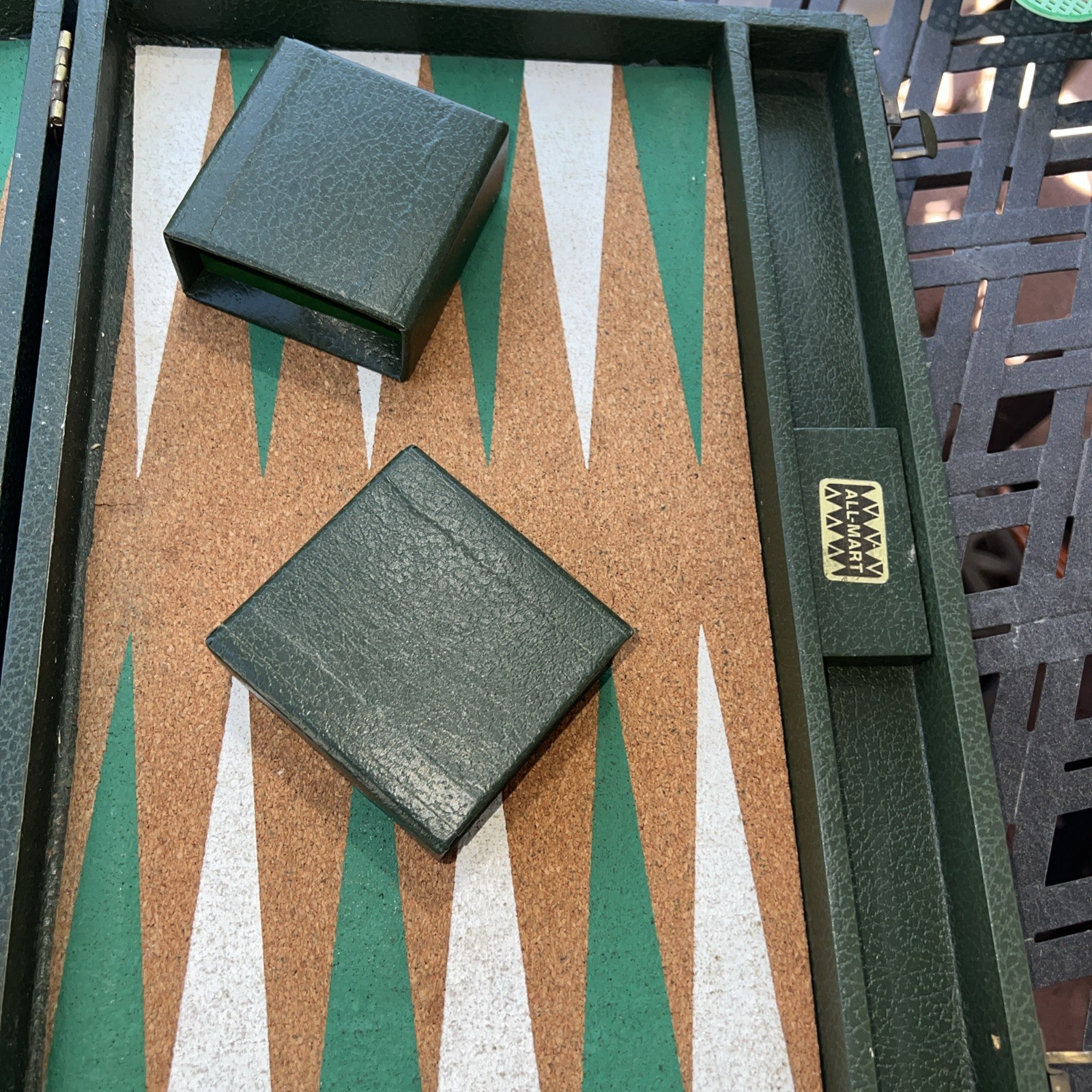 Vintage All-Mart Backgammon Set Bakelite/Catalin Green Swirl – Case Cork Board
