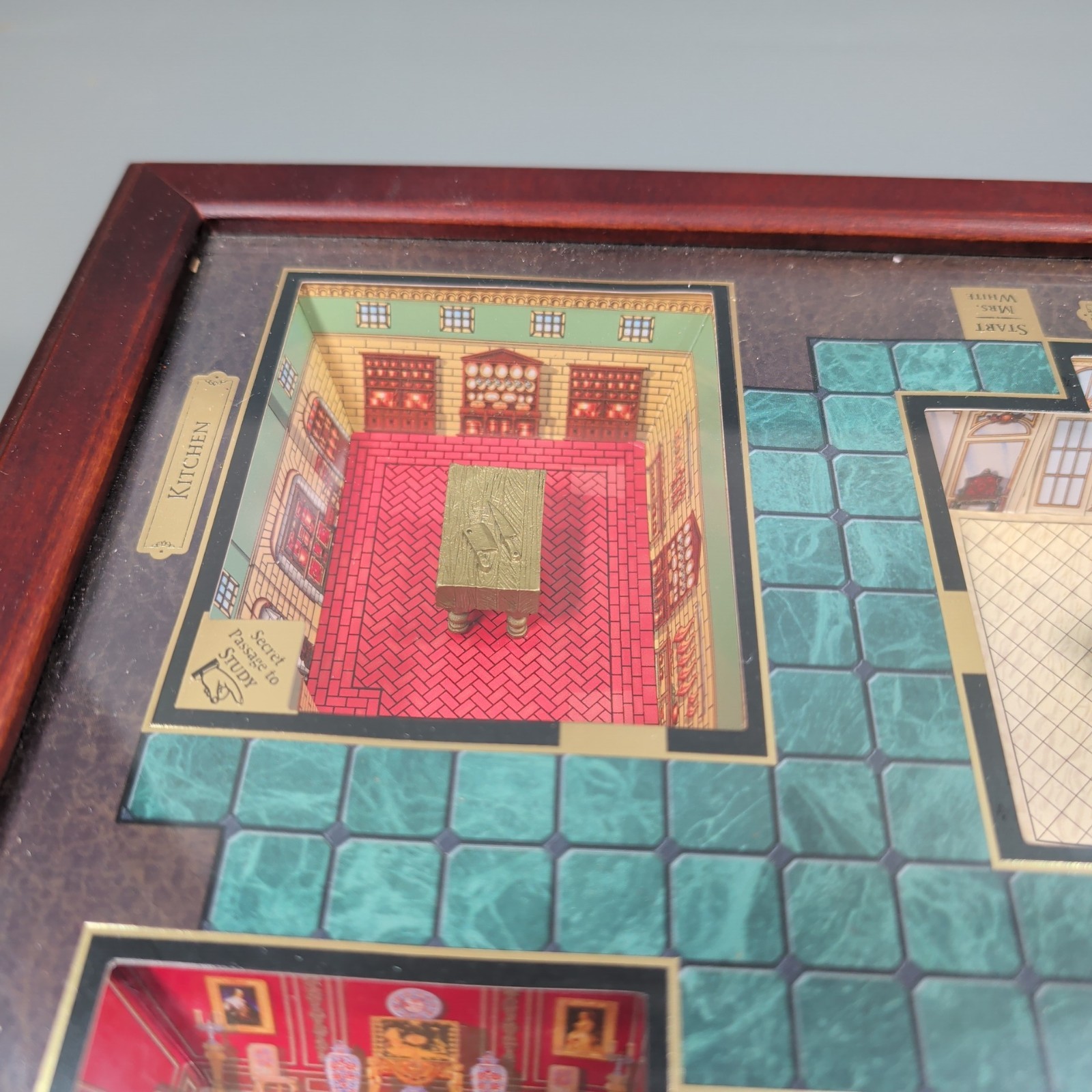 Clue Premier Collector’s Edition Restoration Hardware 3D Wooden Board Game 2007