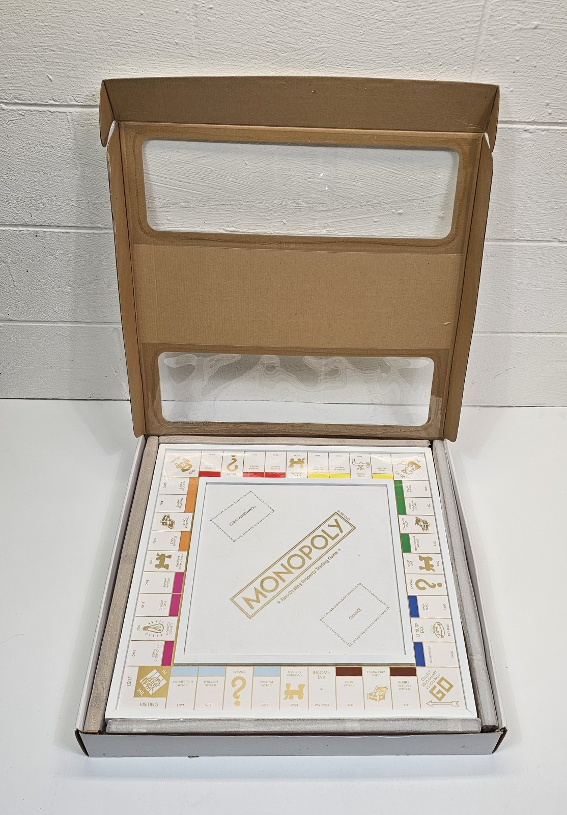 Monopoly Luxury LUXE White and Gold Limited Edition Hasbro 2017
