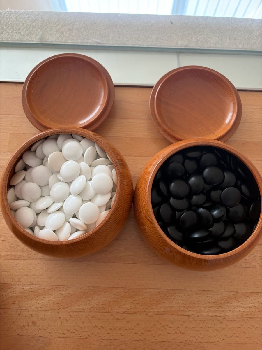 High-quality wooden go bowls & go stone case made from natural precious wood