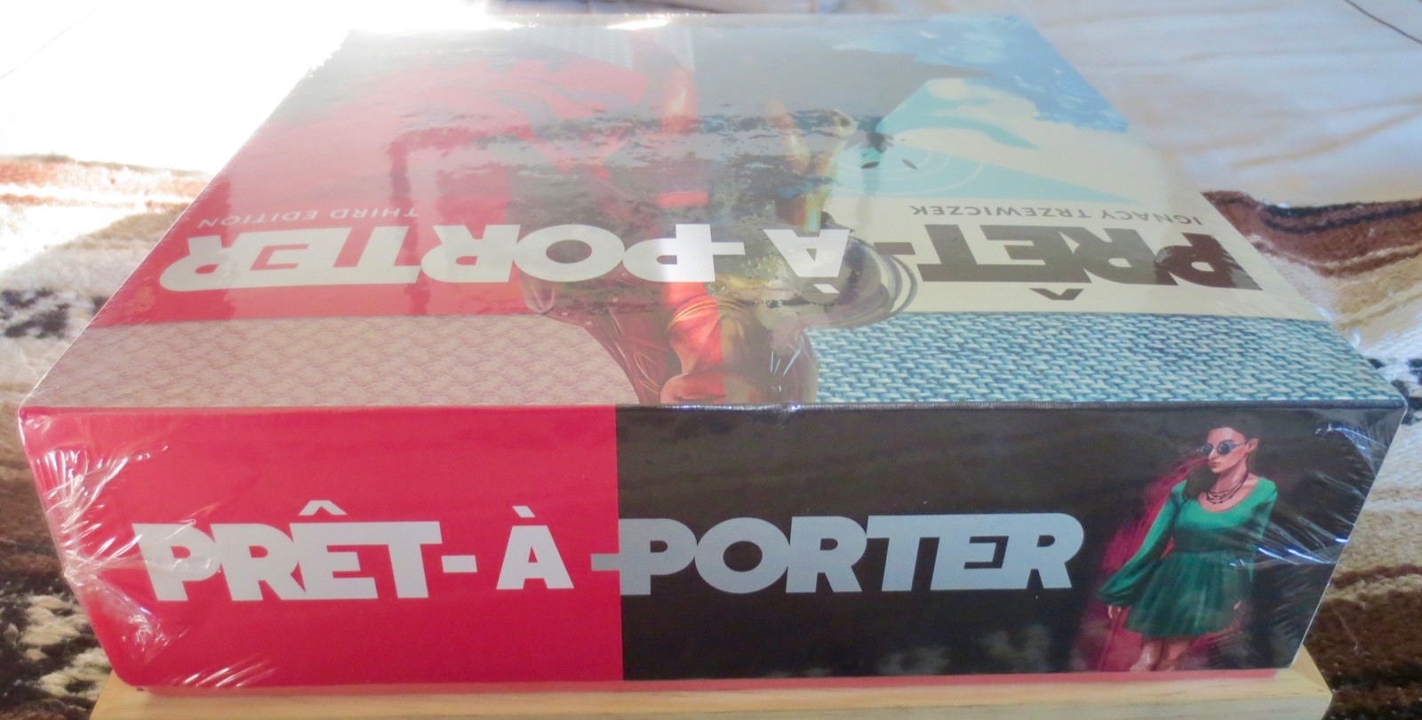 Pret a Porter board game 2019 Portal Games in shrink with promos free shipping