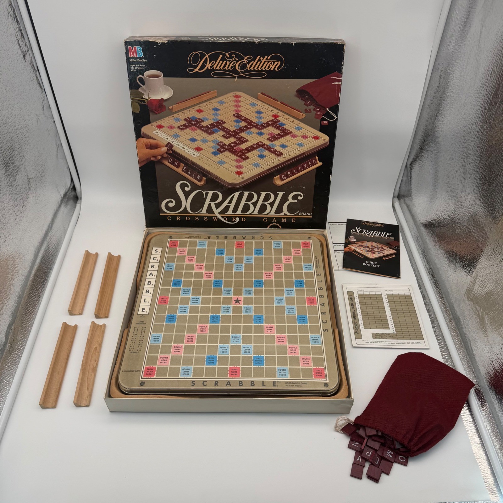 Vintage 1989 Scrabble Deluxe Edition Board Game Rotating Turntable 100% Complete