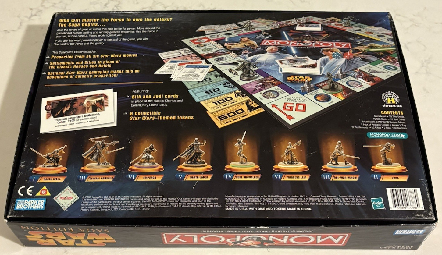 2005 Star Wars Monopoly Saga Edition in Great Condition 95% Complete