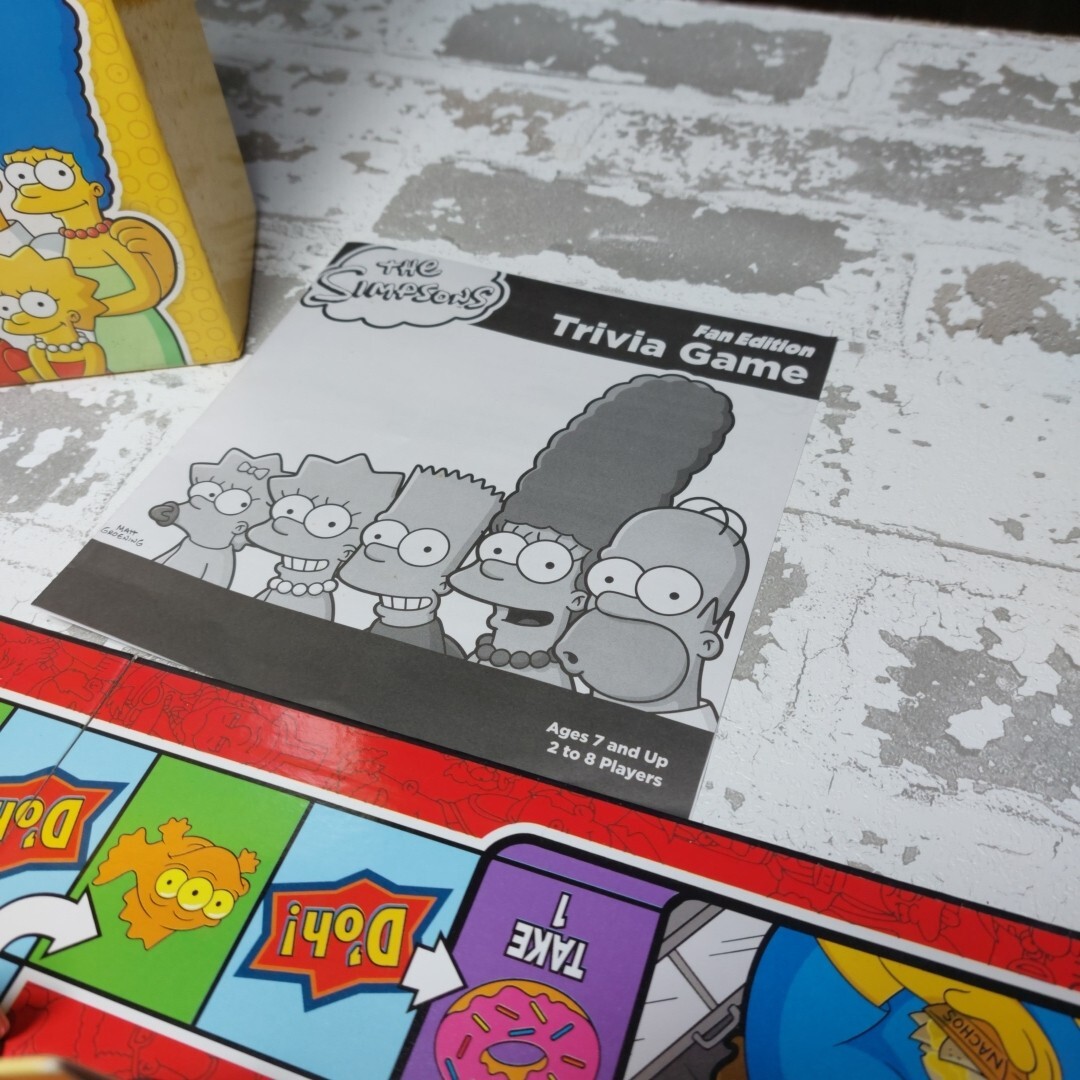 The Simpsons Fan Edition 25th Anniversary Trivia Board Game Complete 2013