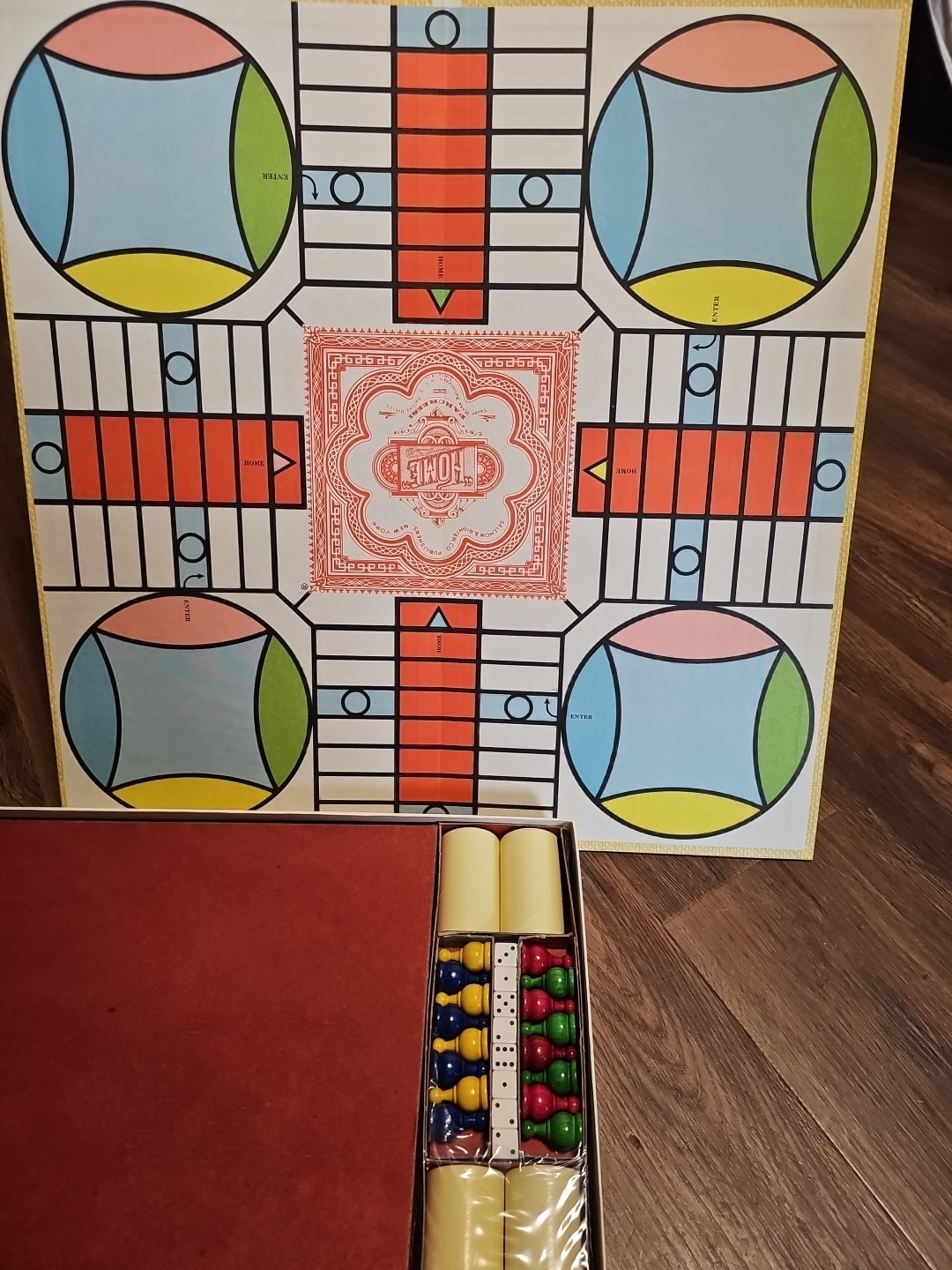 PARCHEESI DELUXE ED Milton Bradley USA Complete Family Board Game Night 1989 VTG