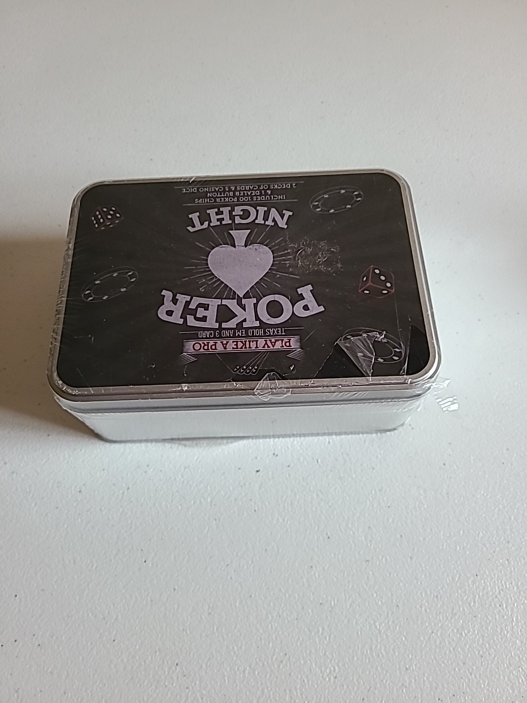 Poker Night Game Tin – 100 Chips, 2 Decks,5 Casino Dice, Dealer Button – New