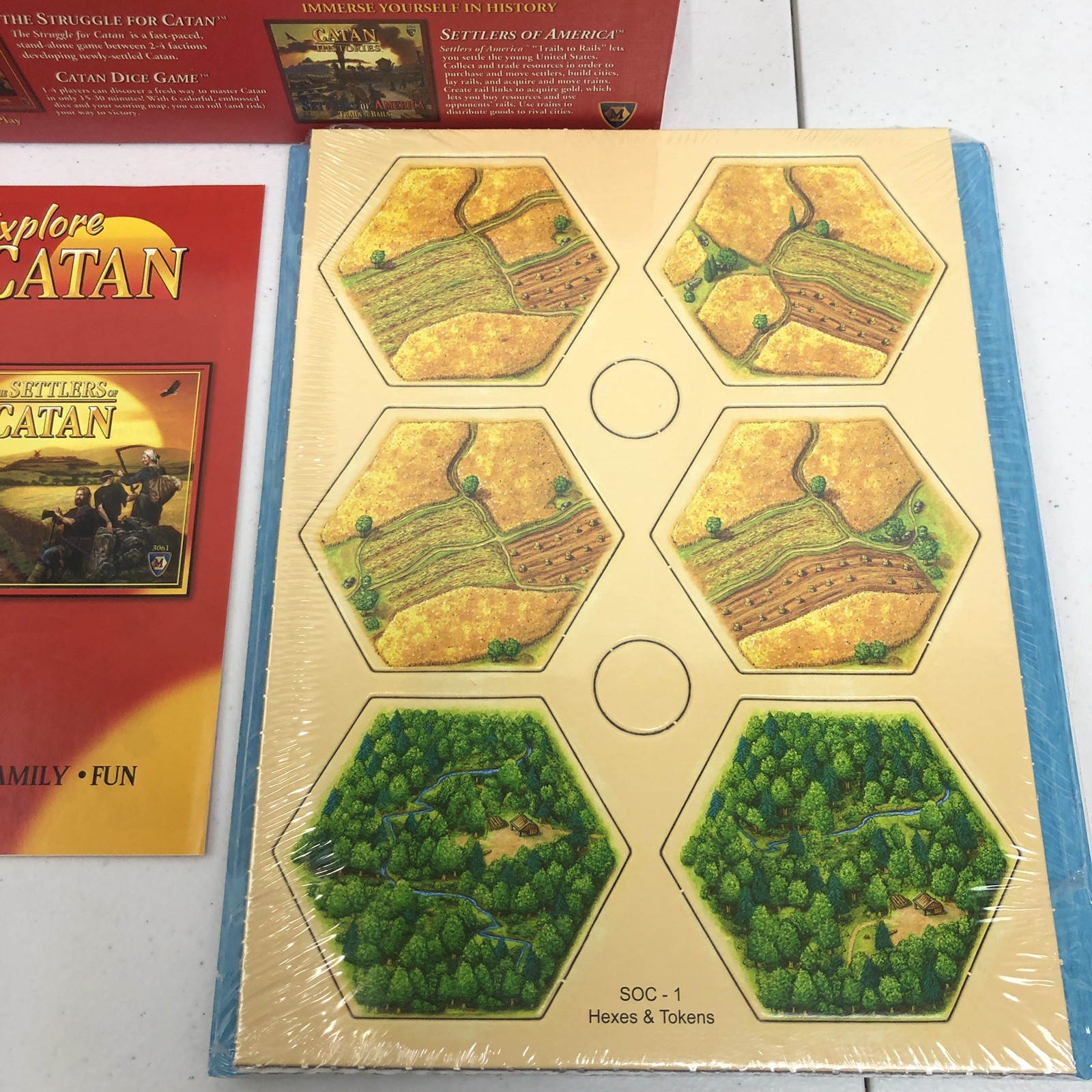 The Settlers of Catan Core Mayfair Games #3061 New Open Box – Missing One Dice