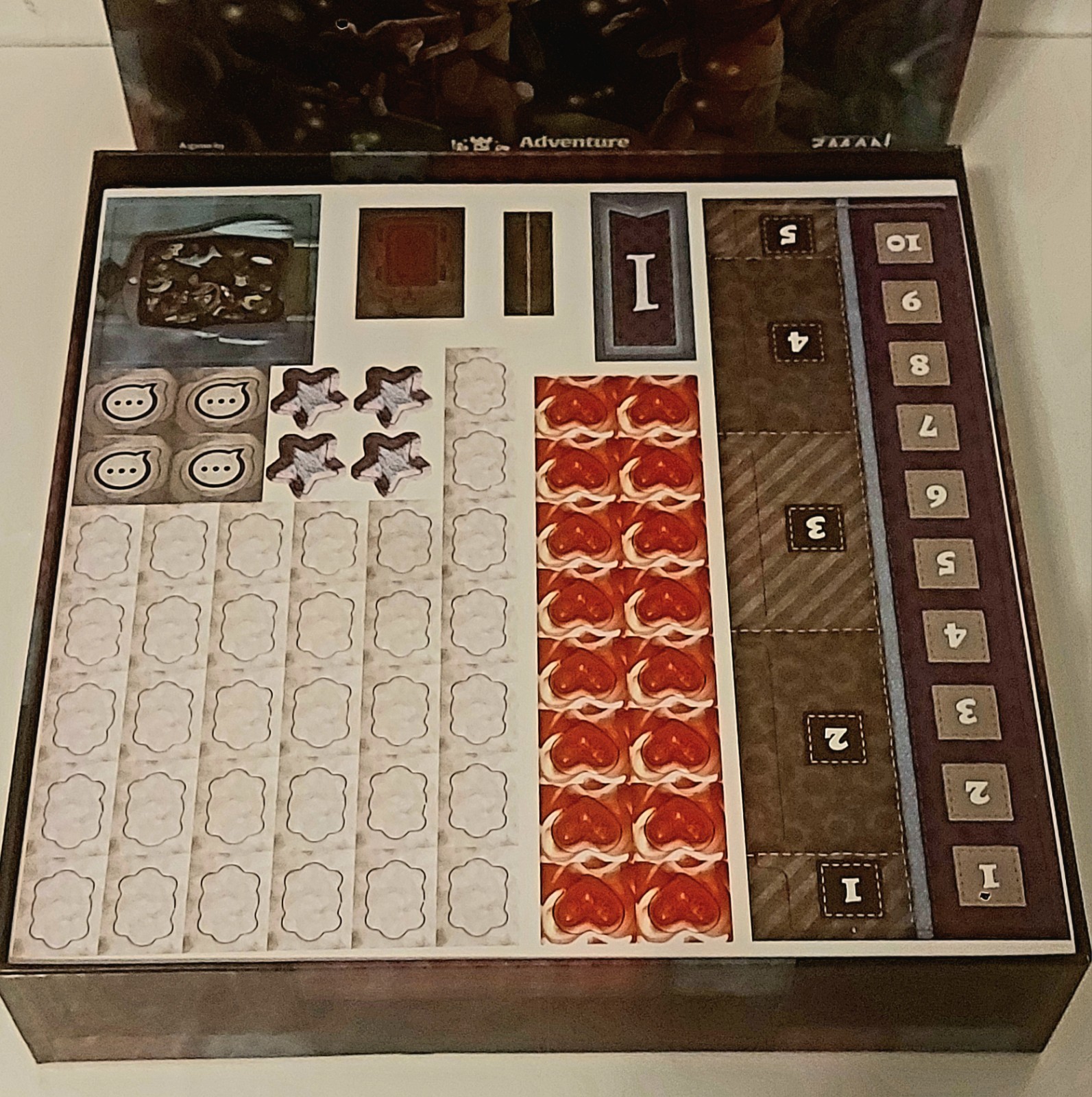 Stuffed Fables Adventure Book Game Complete W/Dice/Figures/4 Sealed Decks Z-Man
