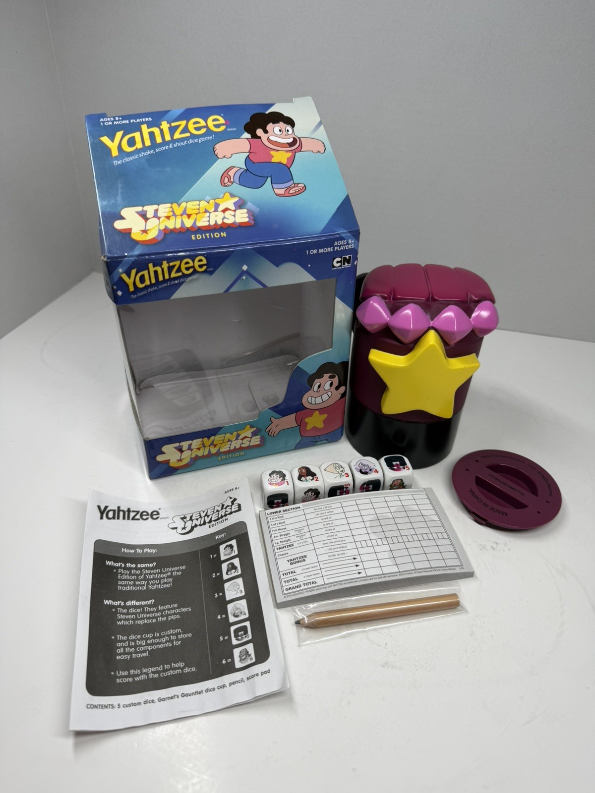 Yahtzee Steven Universe Edition 2016 – USAopoly Hasbro – Cartoon Network