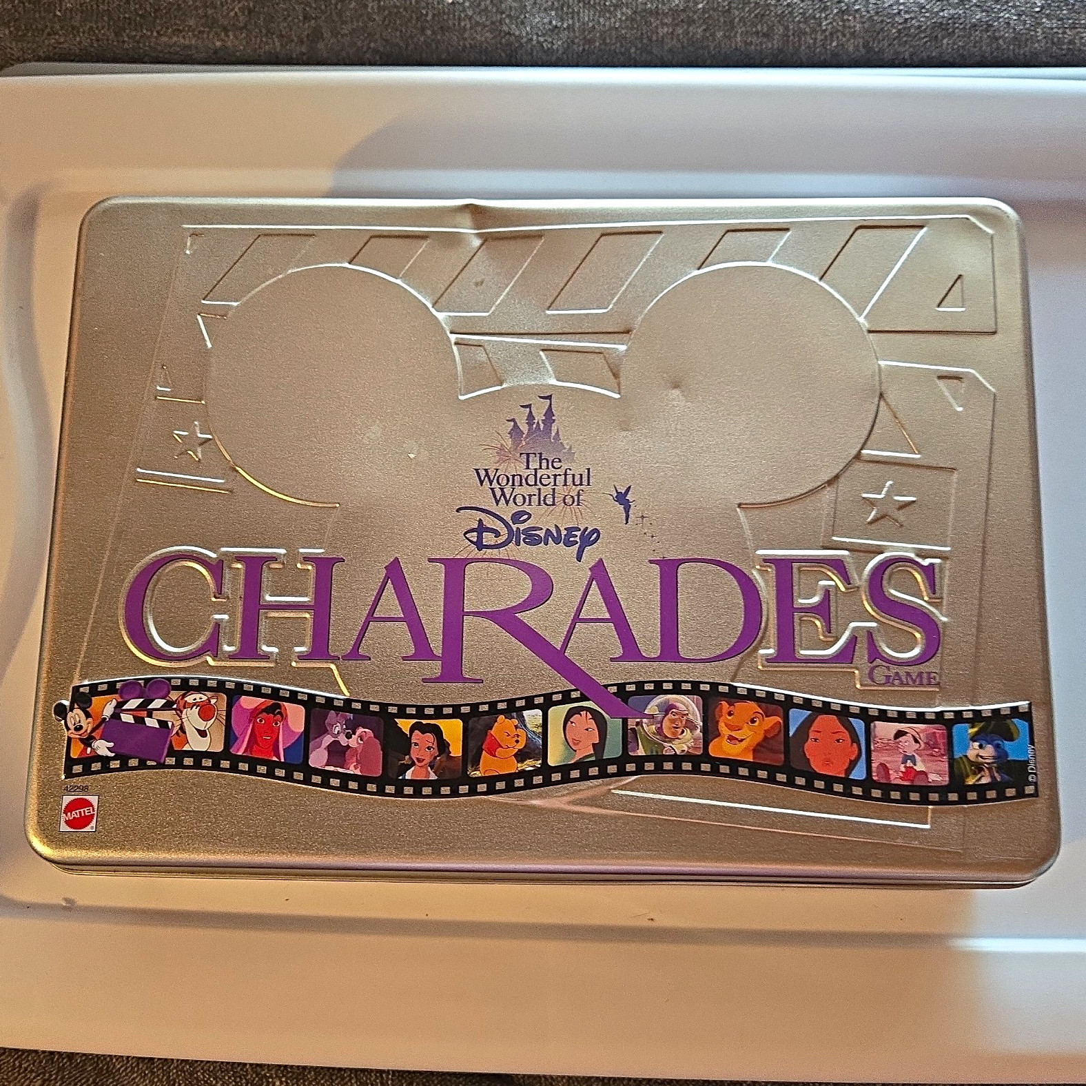 Mattel Wonderful World of Disney Charades Tin Case 2P 8+ Games 100 1999